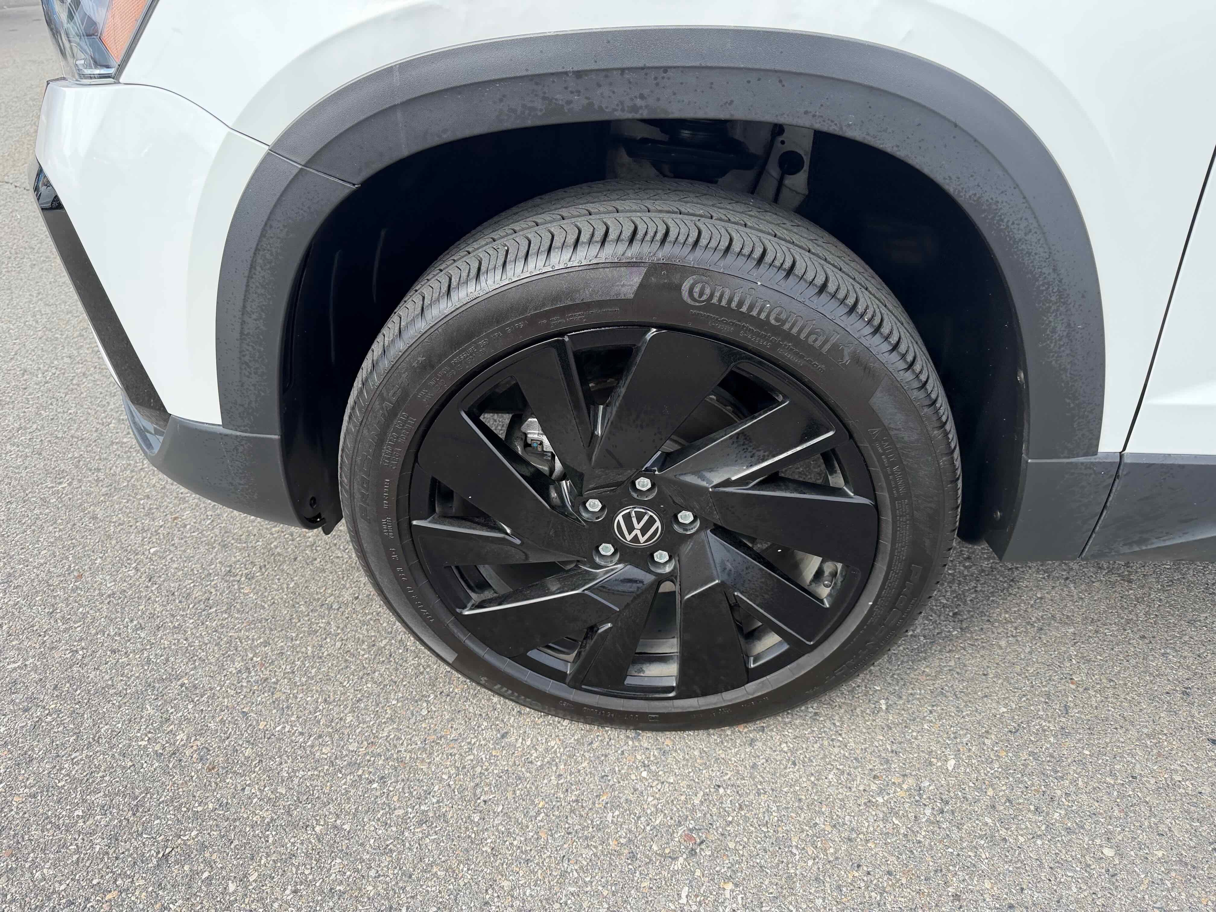 2024 Volkswagen Taos SE