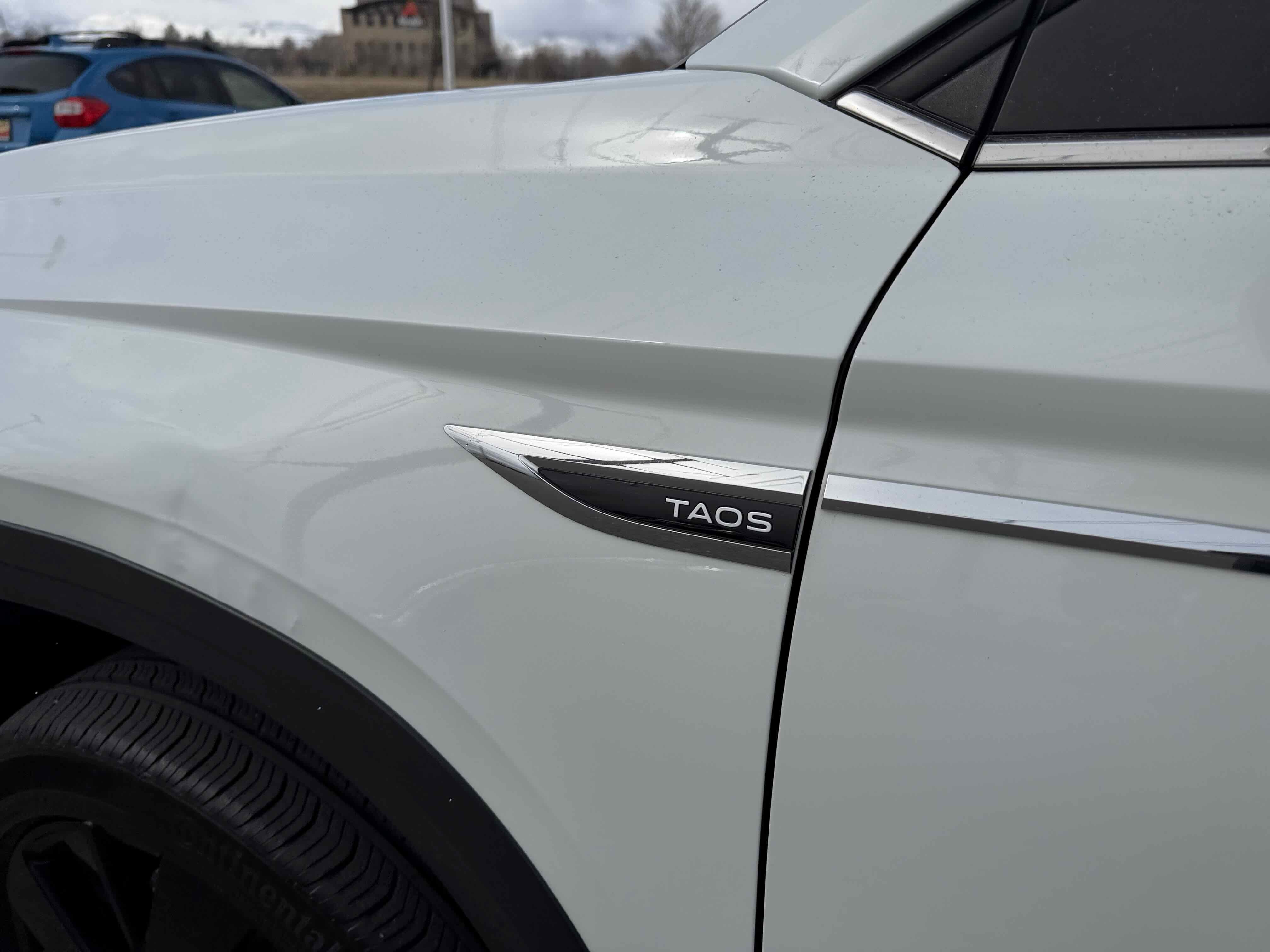 2024 Volkswagen Taos SE