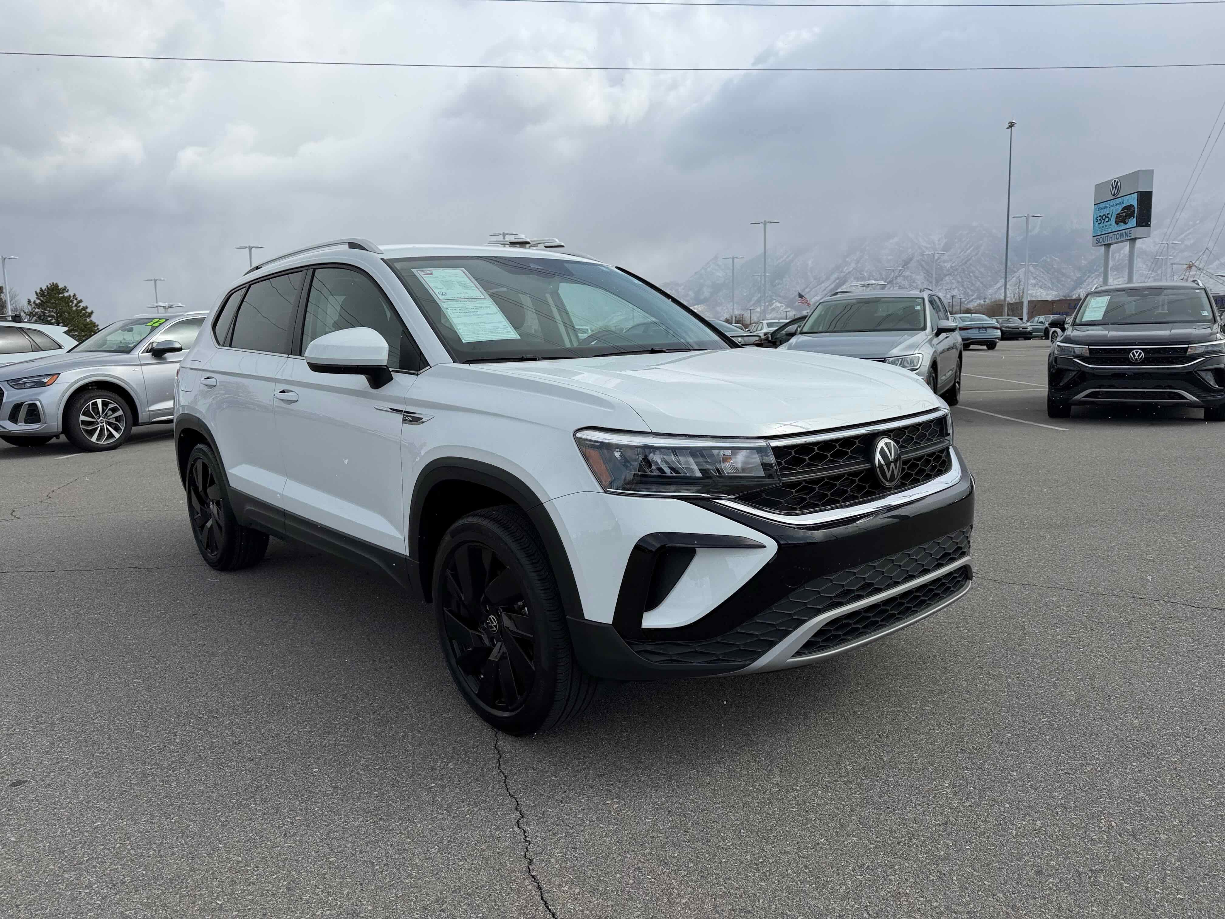 2024 Volkswagen Taos SE