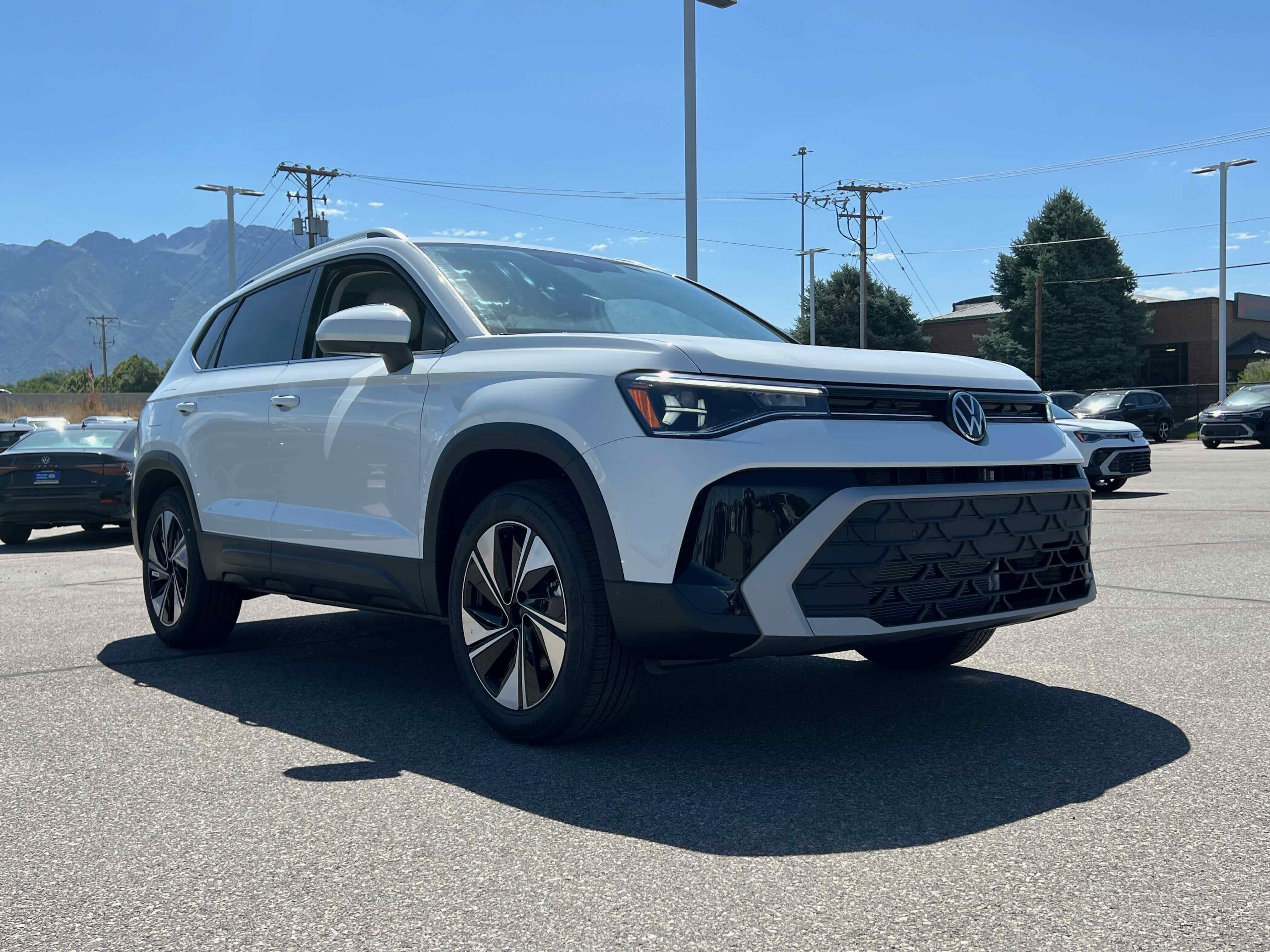 2025 Volkswagen Taos SE