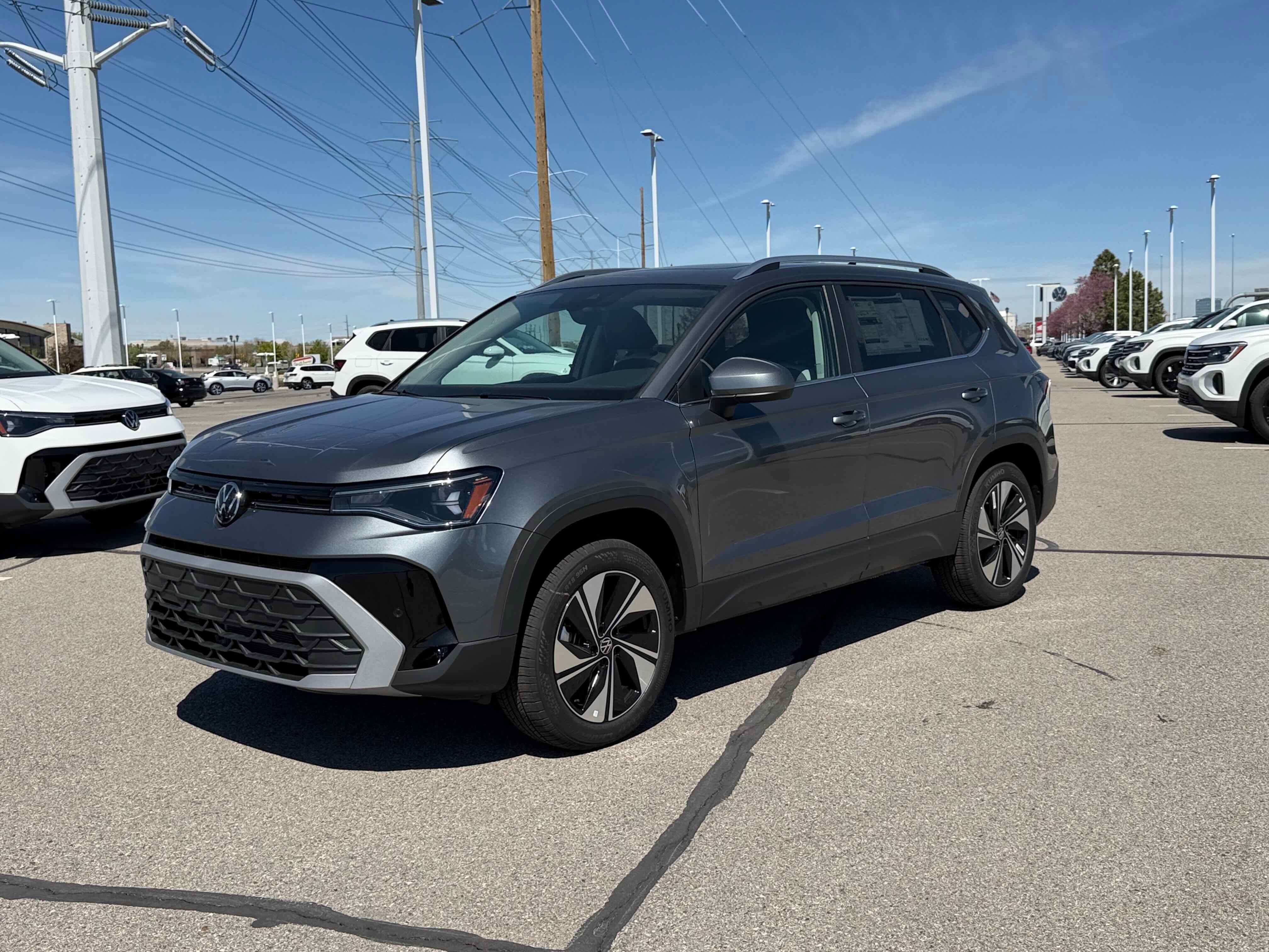 2026 Volkswagen Taos SE