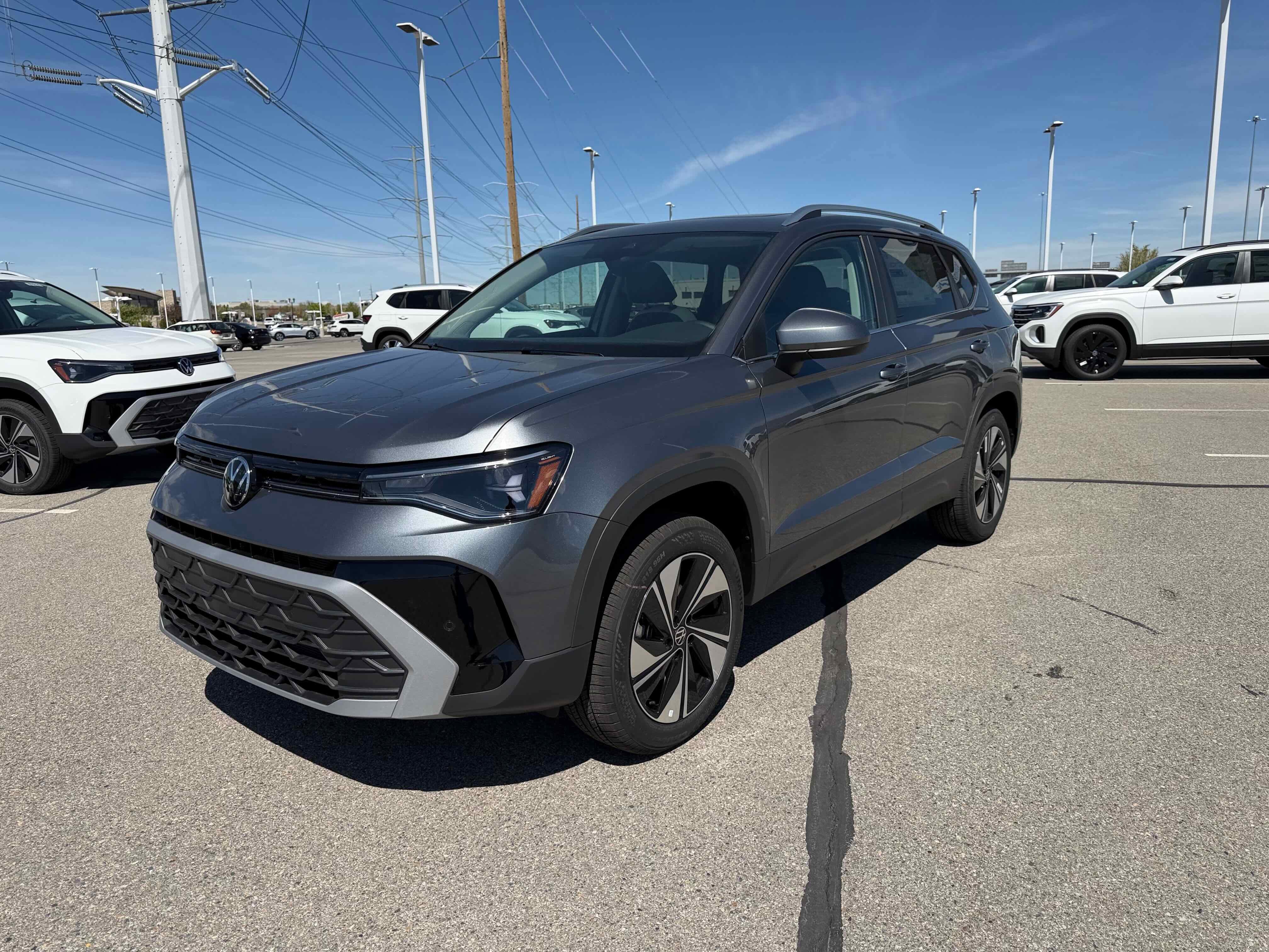 2026 Volkswagen Taos SE