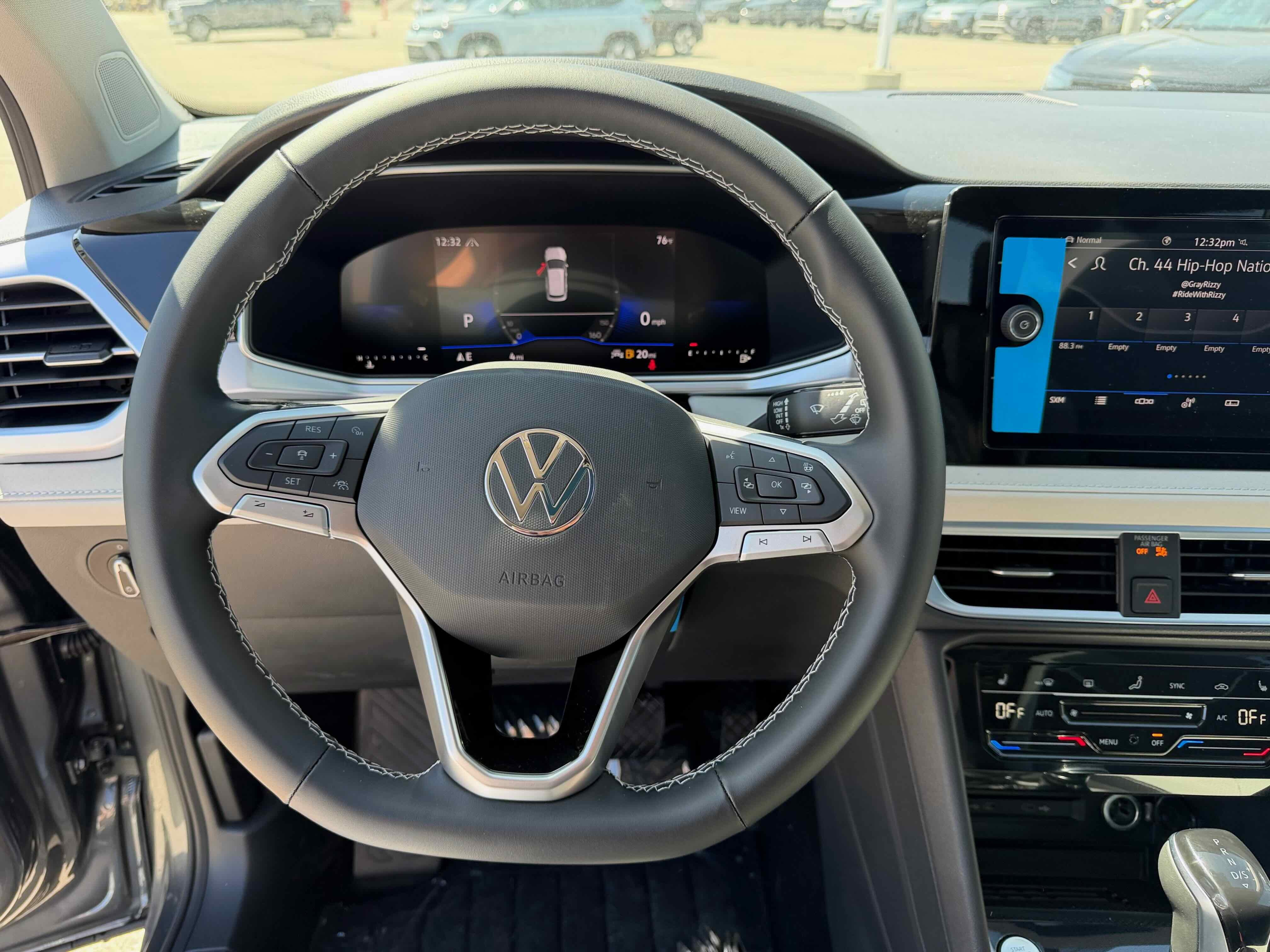 2026 Volkswagen Taos SE