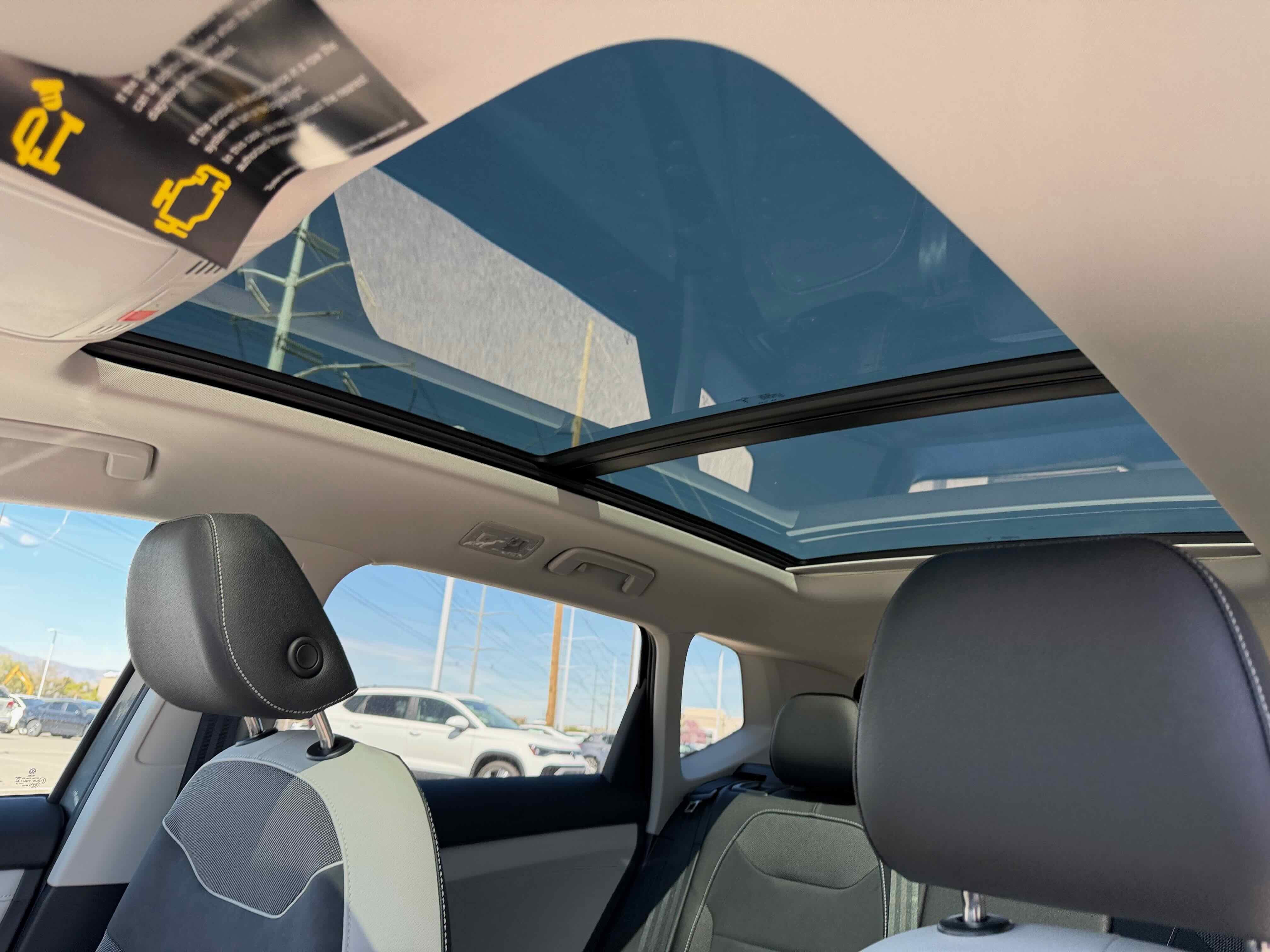2026 Volkswagen Taos SE