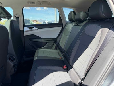 2026 Volkswagen Taos SE