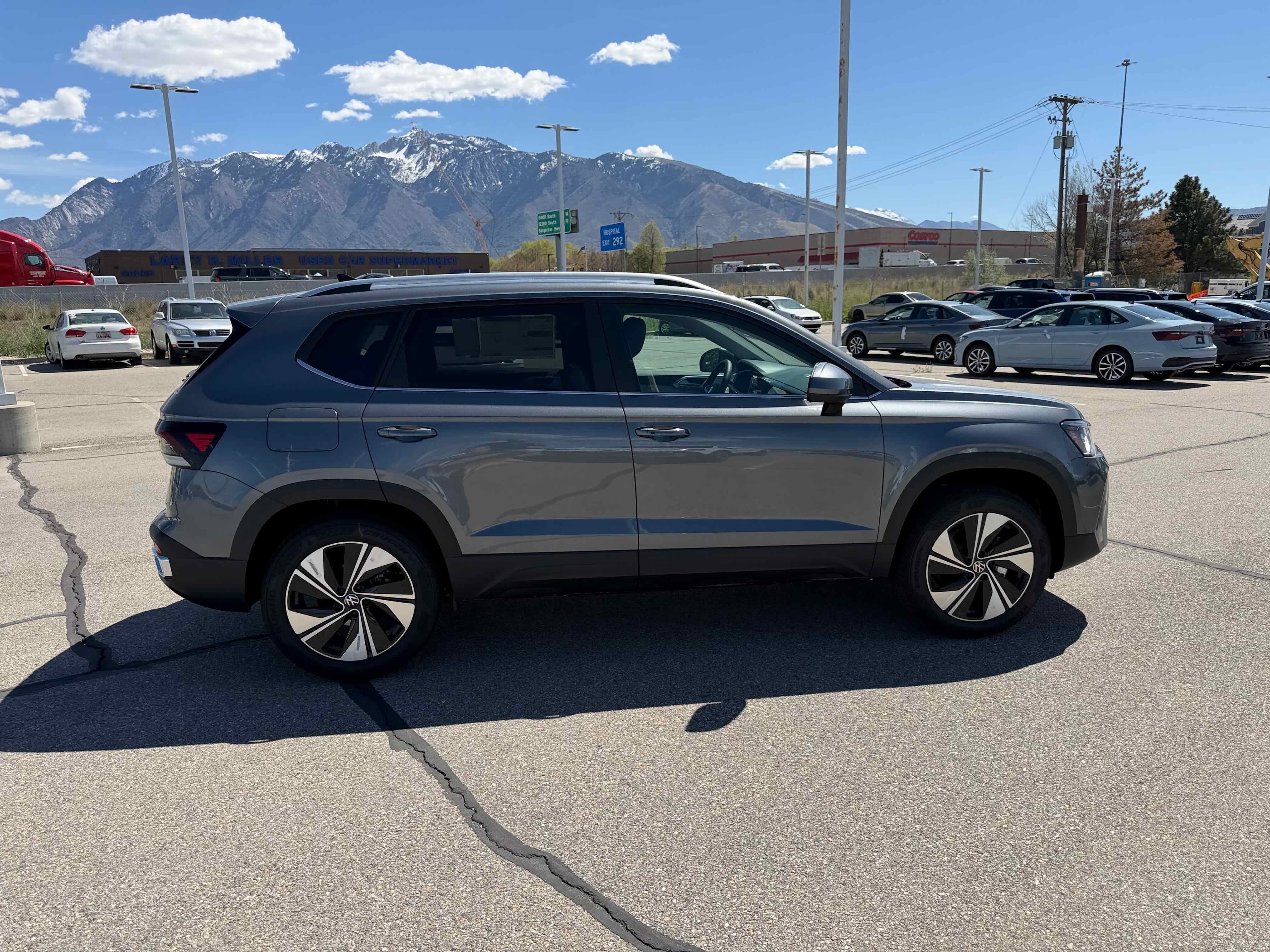 2026 Volkswagen Taos SE