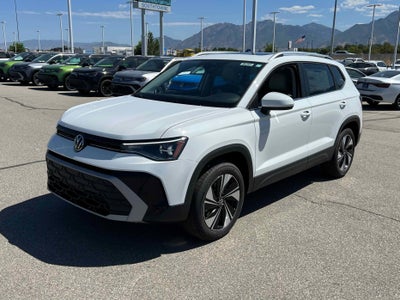 2025 Volkswagen Taos SE