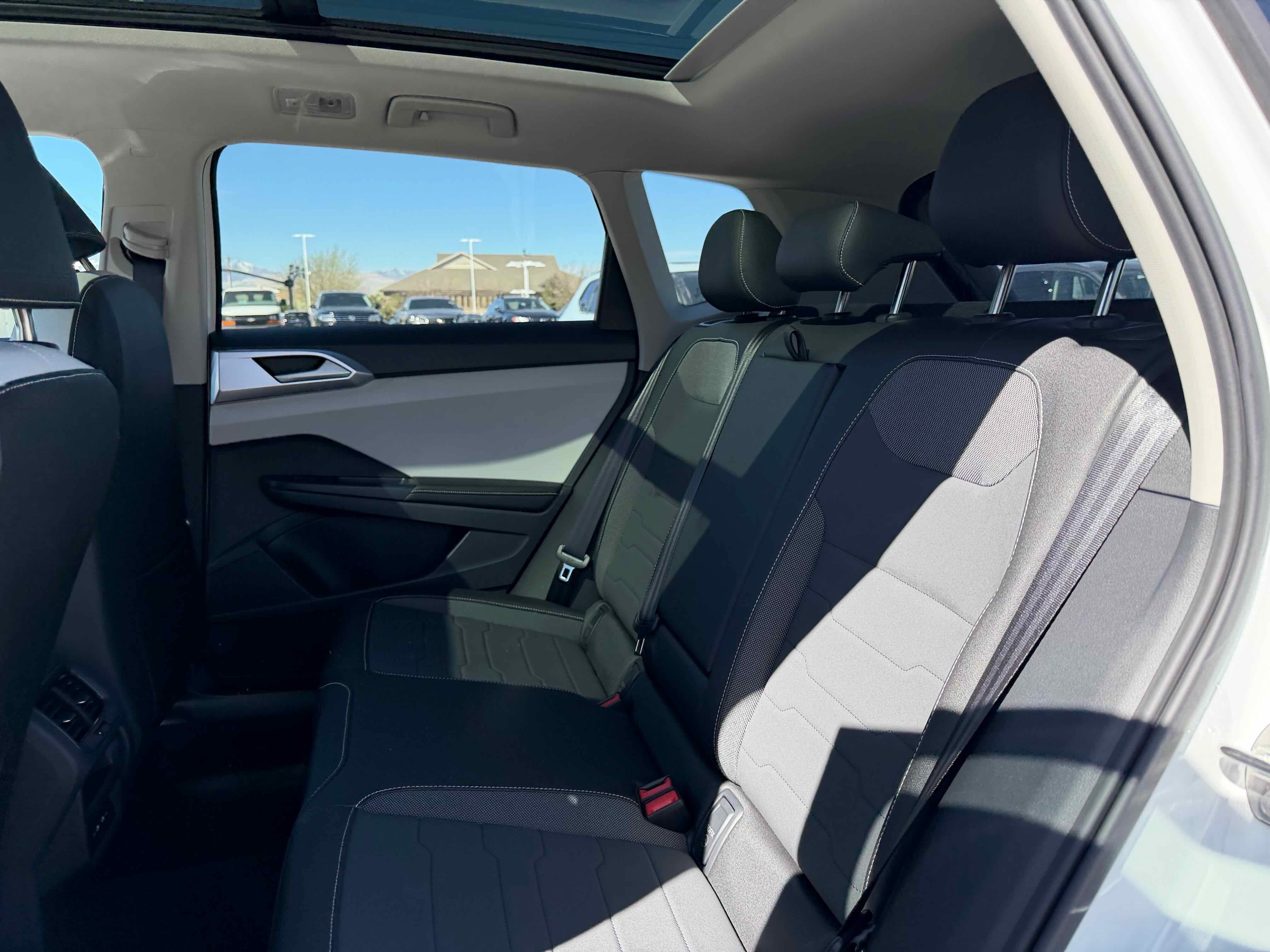 2026 Volkswagen Taos SE