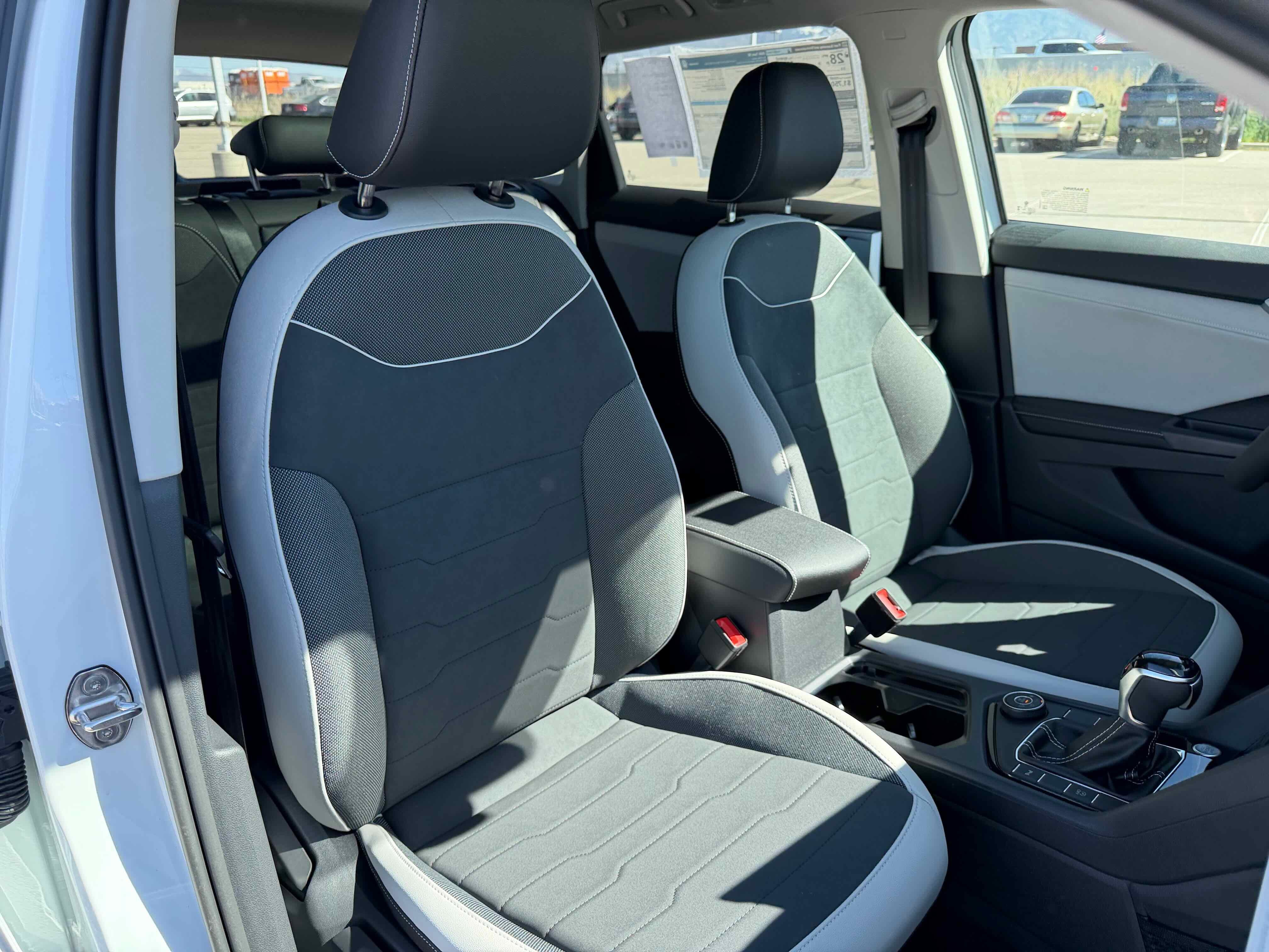 2026 Volkswagen Taos SE