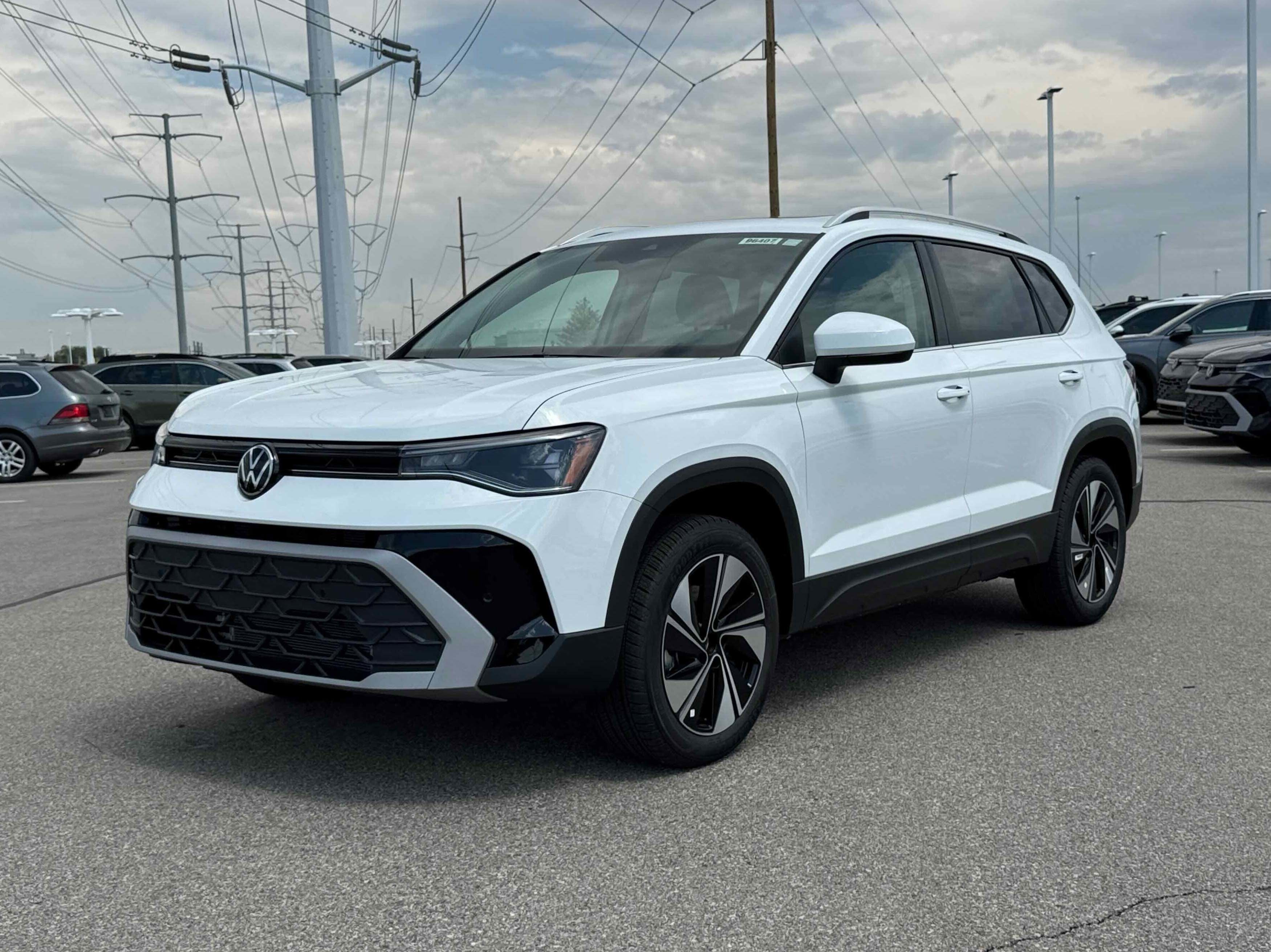 2025 Volkswagen Taos SE