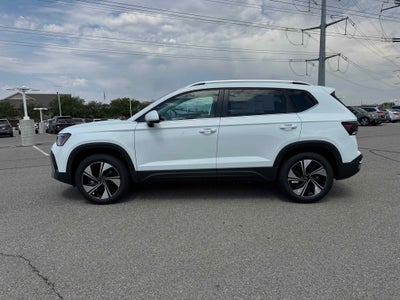2025 Volkswagen Taos SE