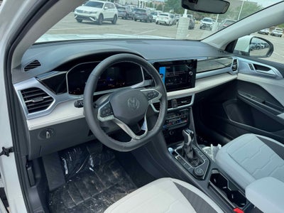 2025 Volkswagen Taos SE