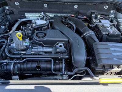 2026 Volkswagen Taos SE