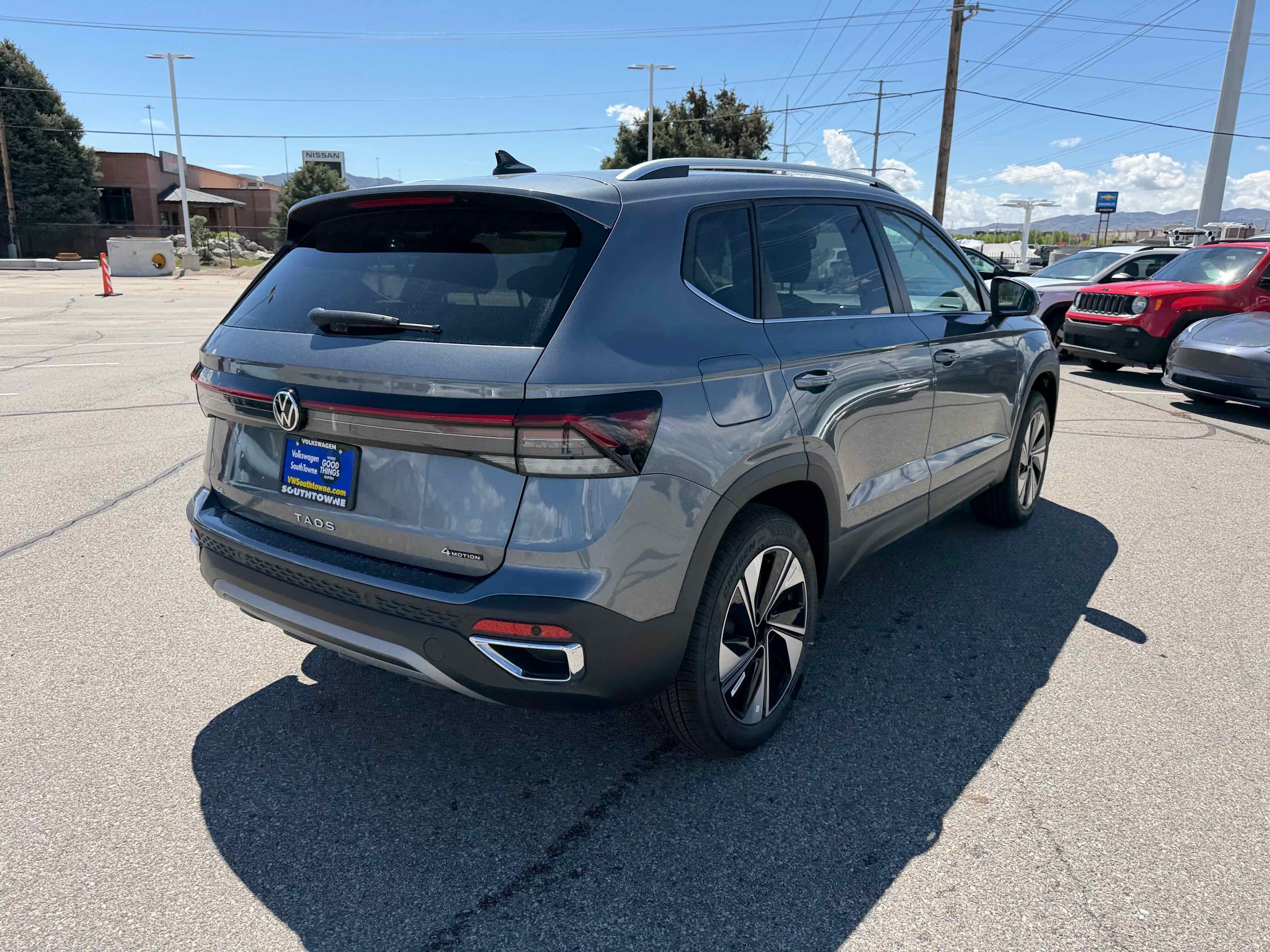 2026 Volkswagen Taos SE