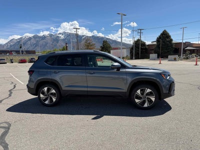 2026 Volkswagen Taos SE