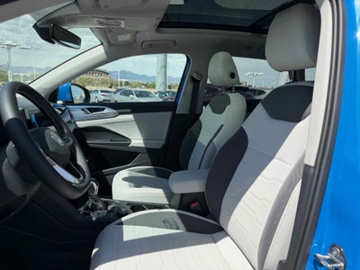 2026 Volkswagen Taos SE
