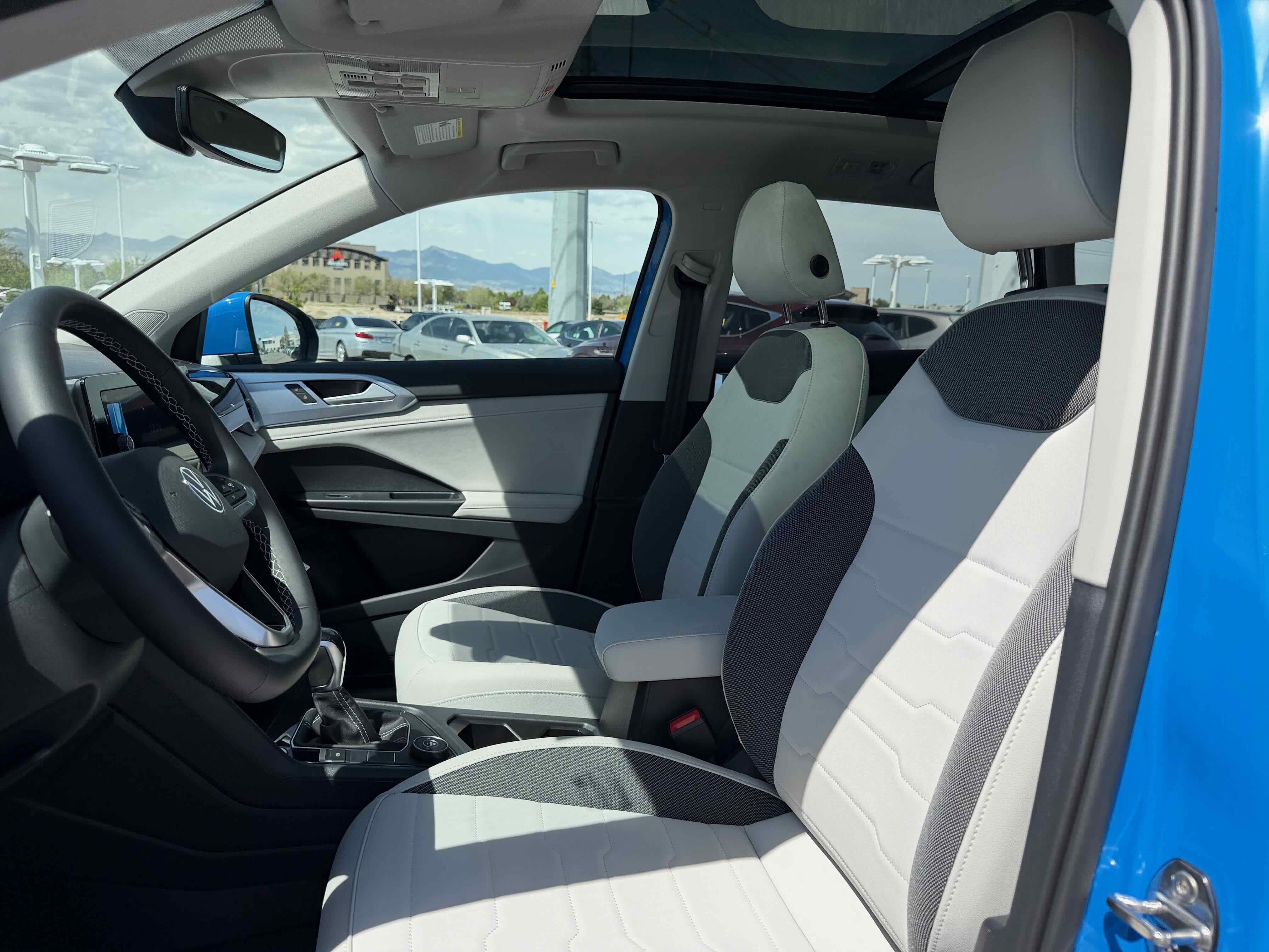 2026 Volkswagen Taos SE
