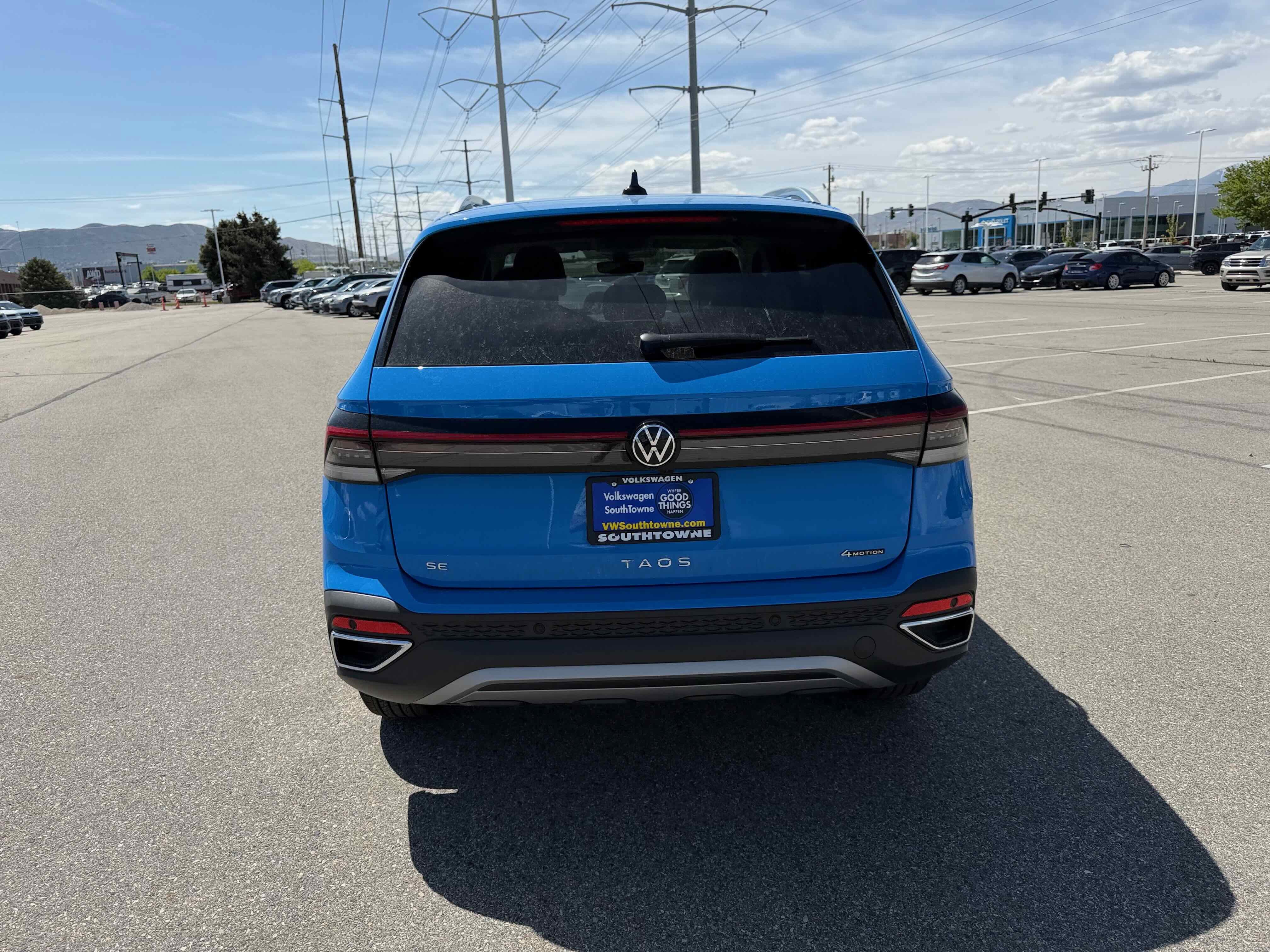 2026 Volkswagen Taos SE