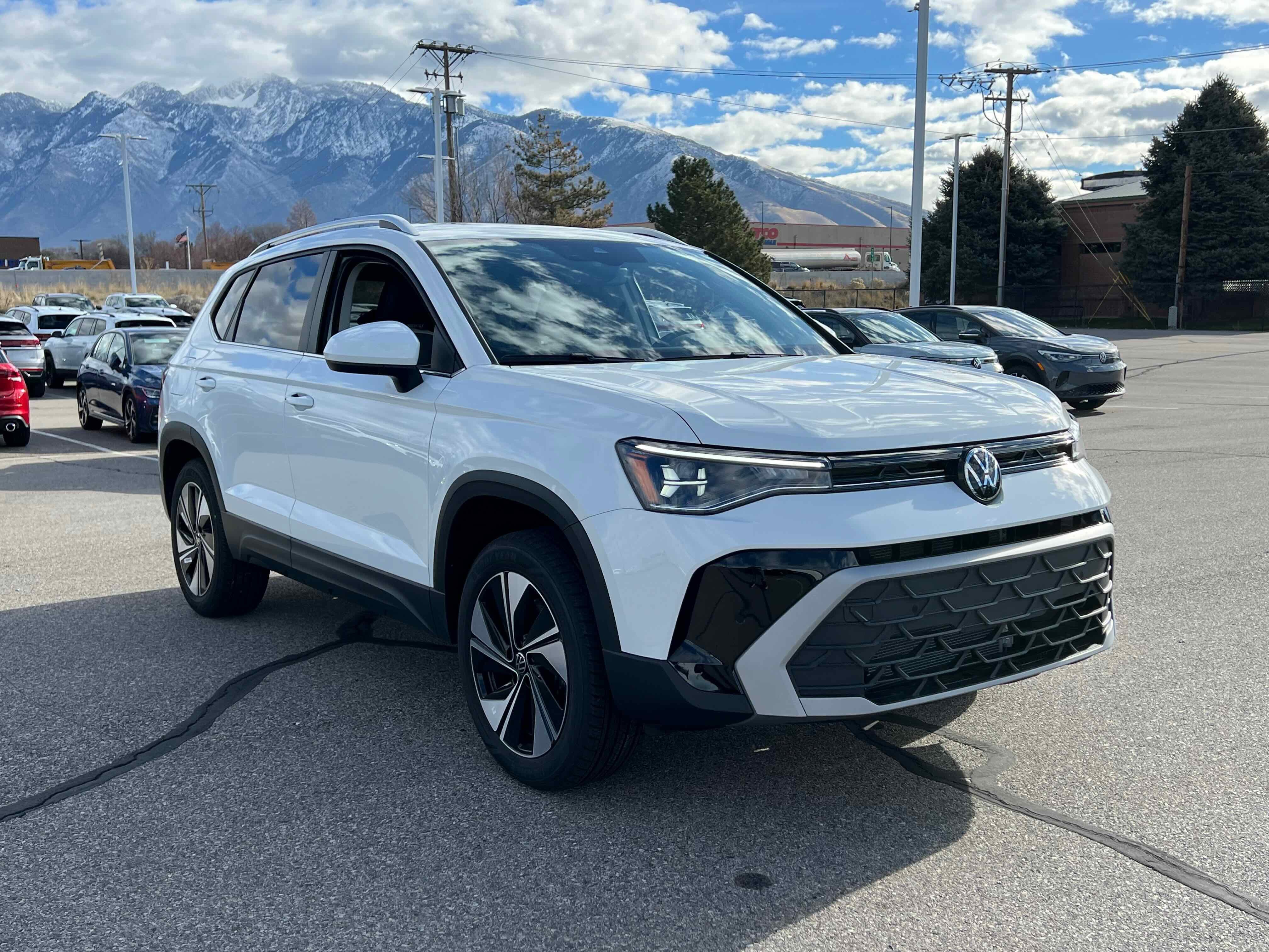 2026 Volkswagen Taos SE