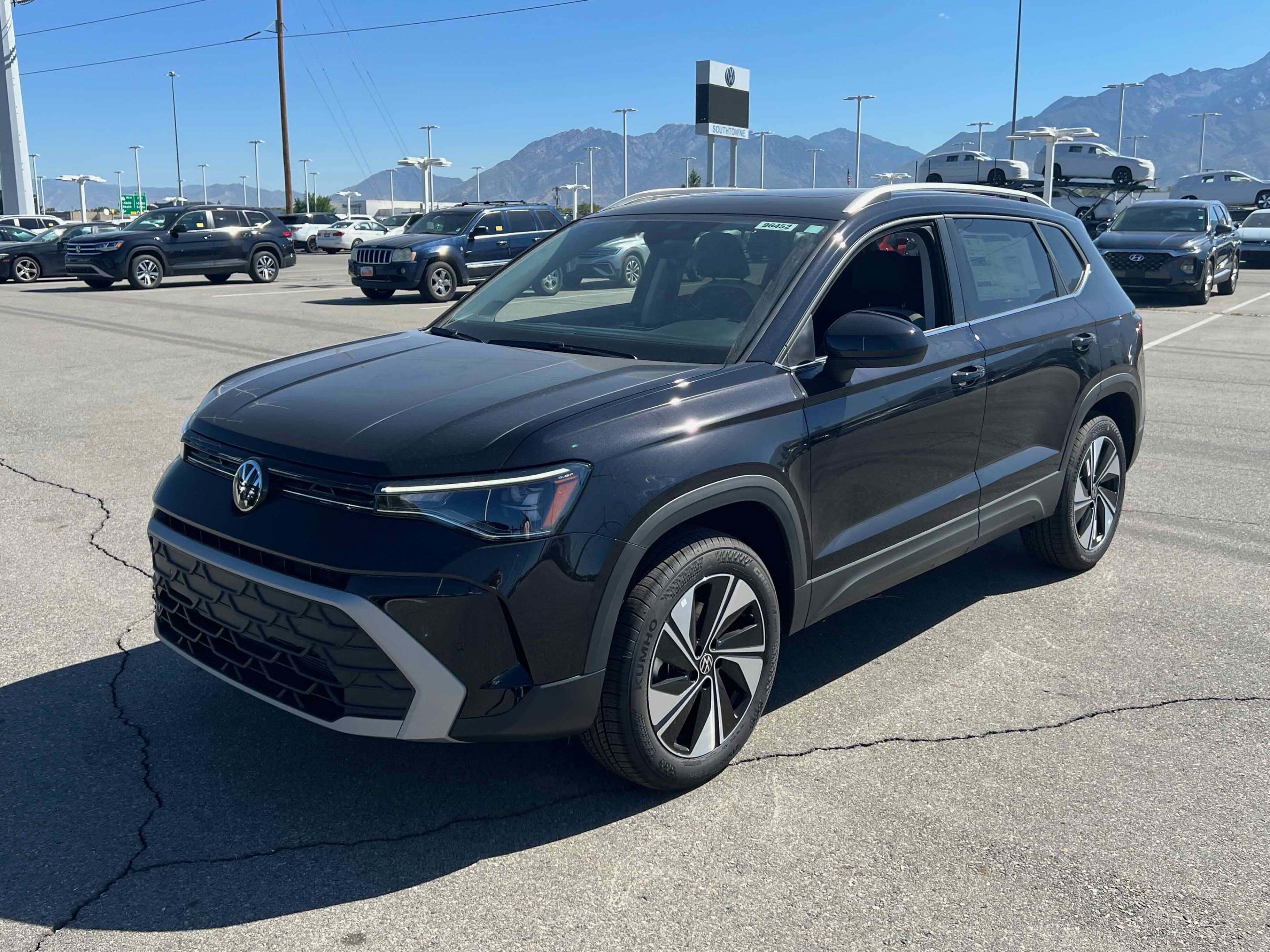 2025 Volkswagen Taos SE