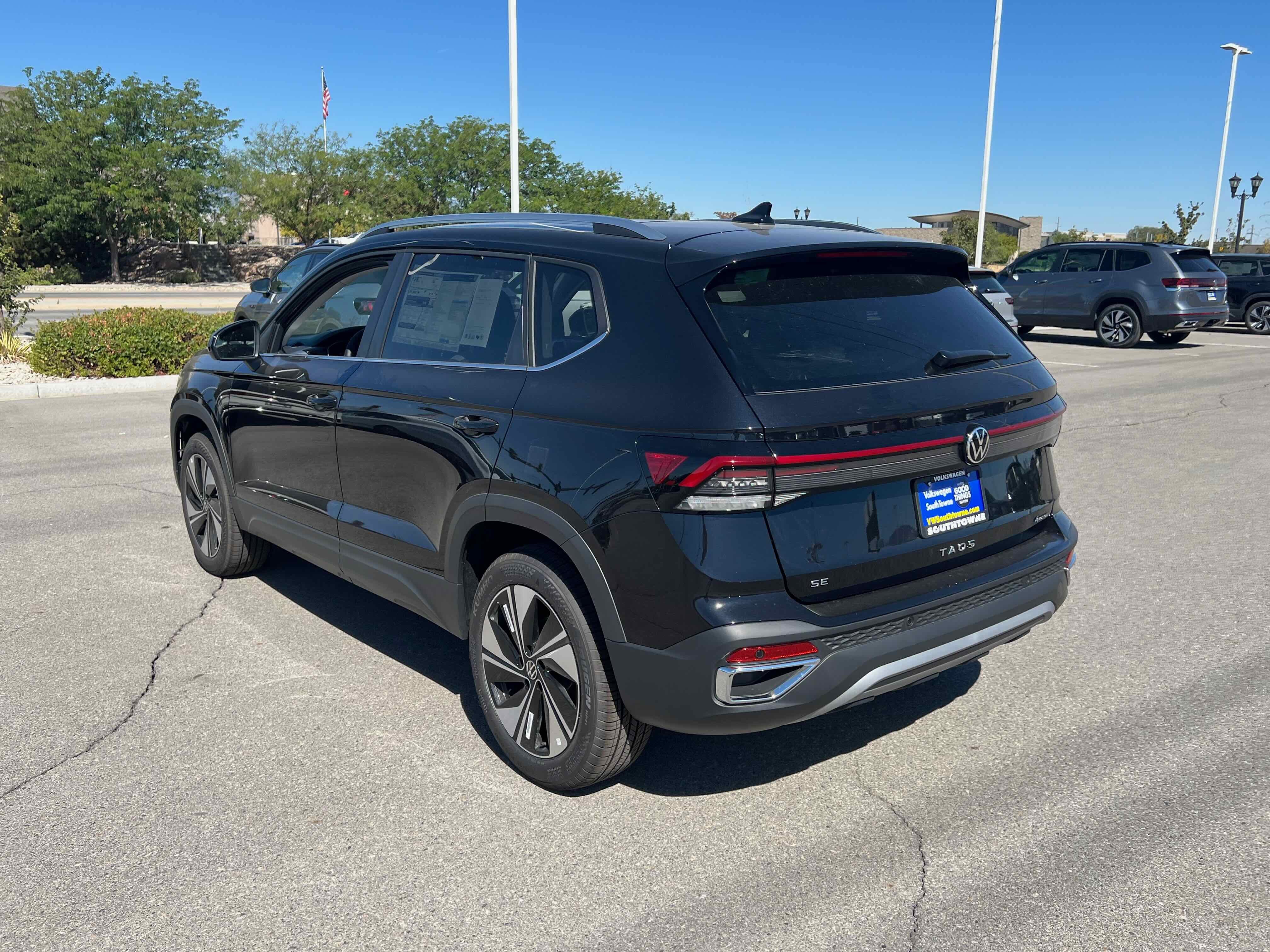 2025 Volkswagen Taos SE