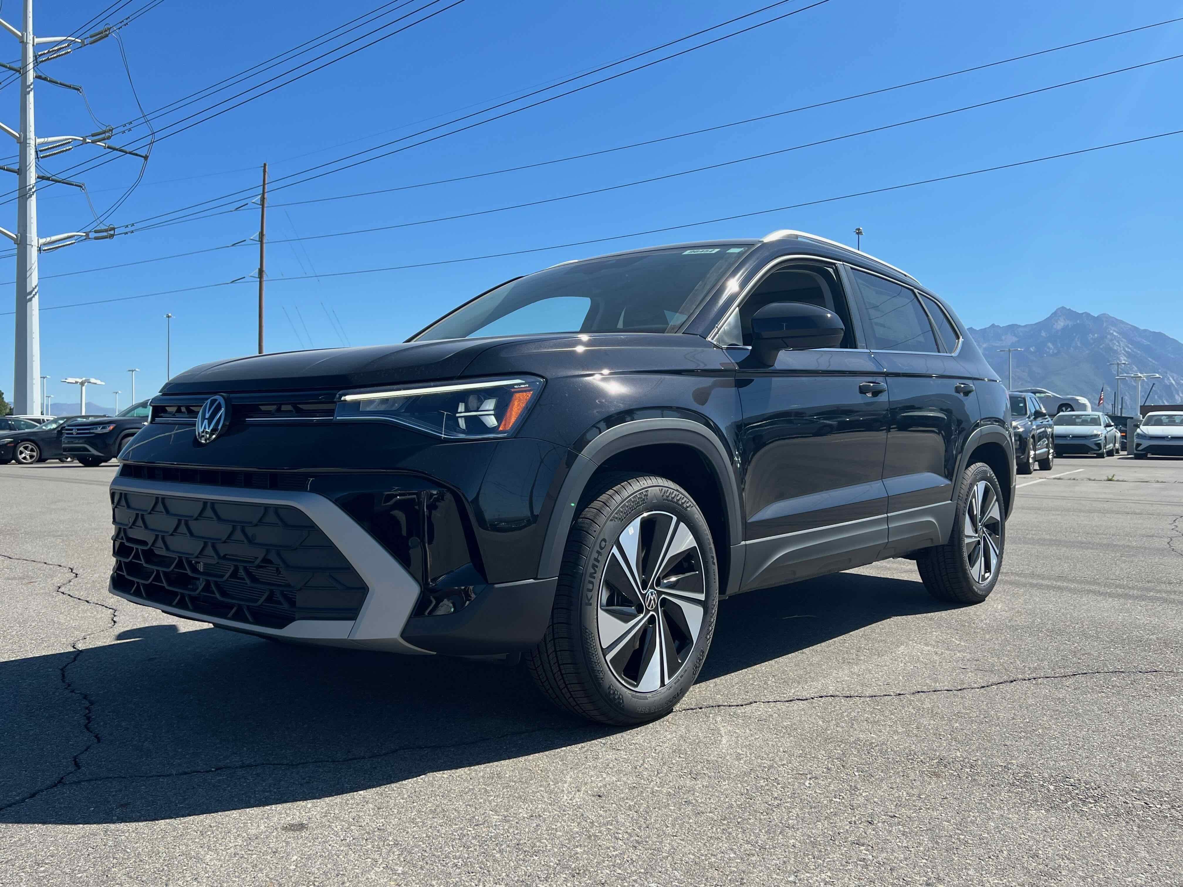 2025 Volkswagen Taos SE