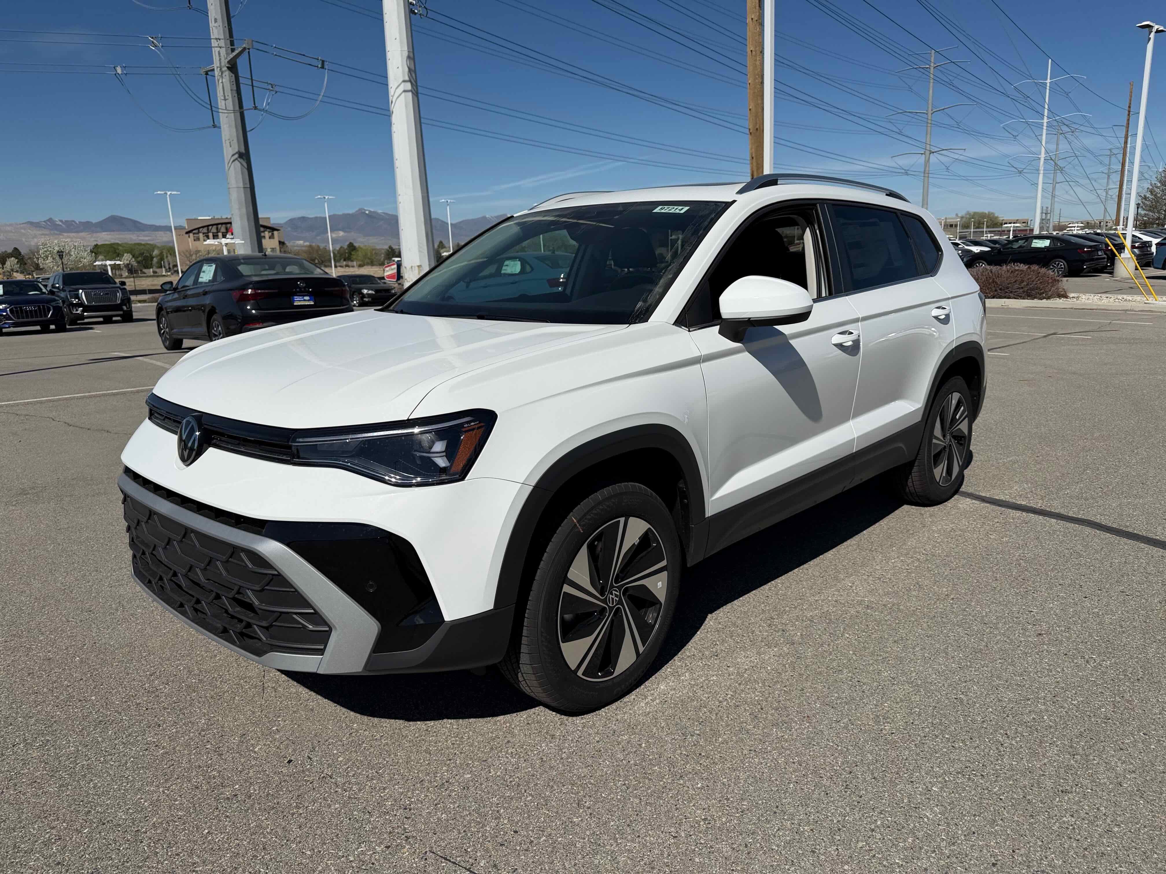 2026 Volkswagen Taos SE