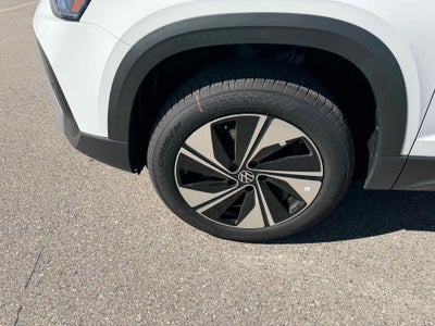 2026 Volkswagen Taos SE