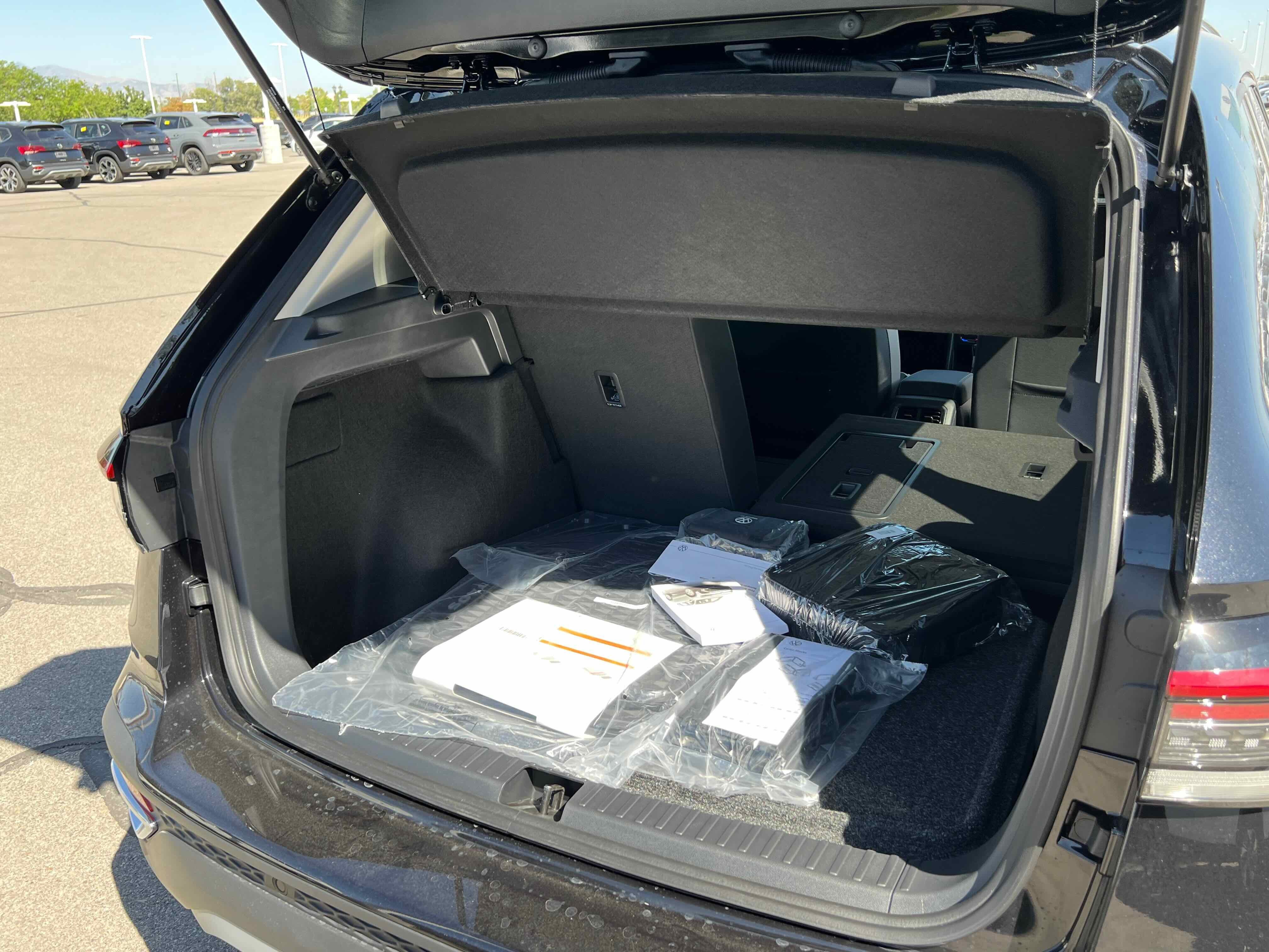 2025 Volkswagen Taos SE