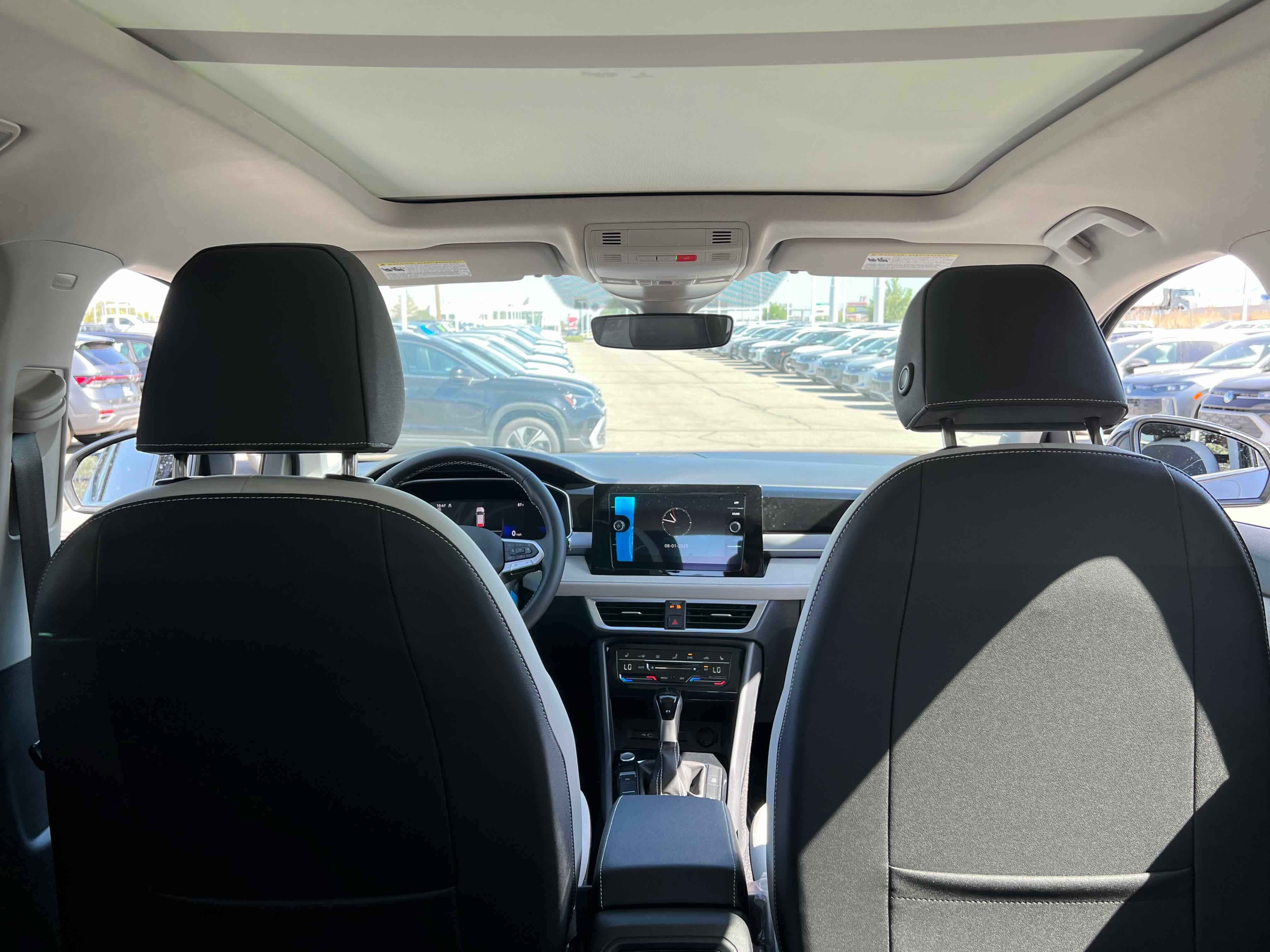 2025 Volkswagen Taos SE