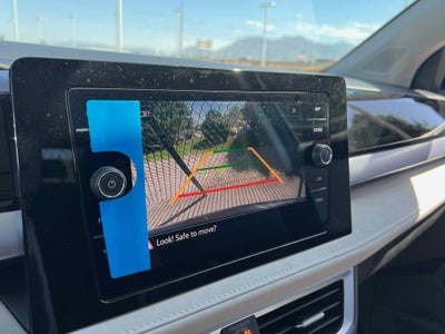 2025 Volkswagen Taos SE