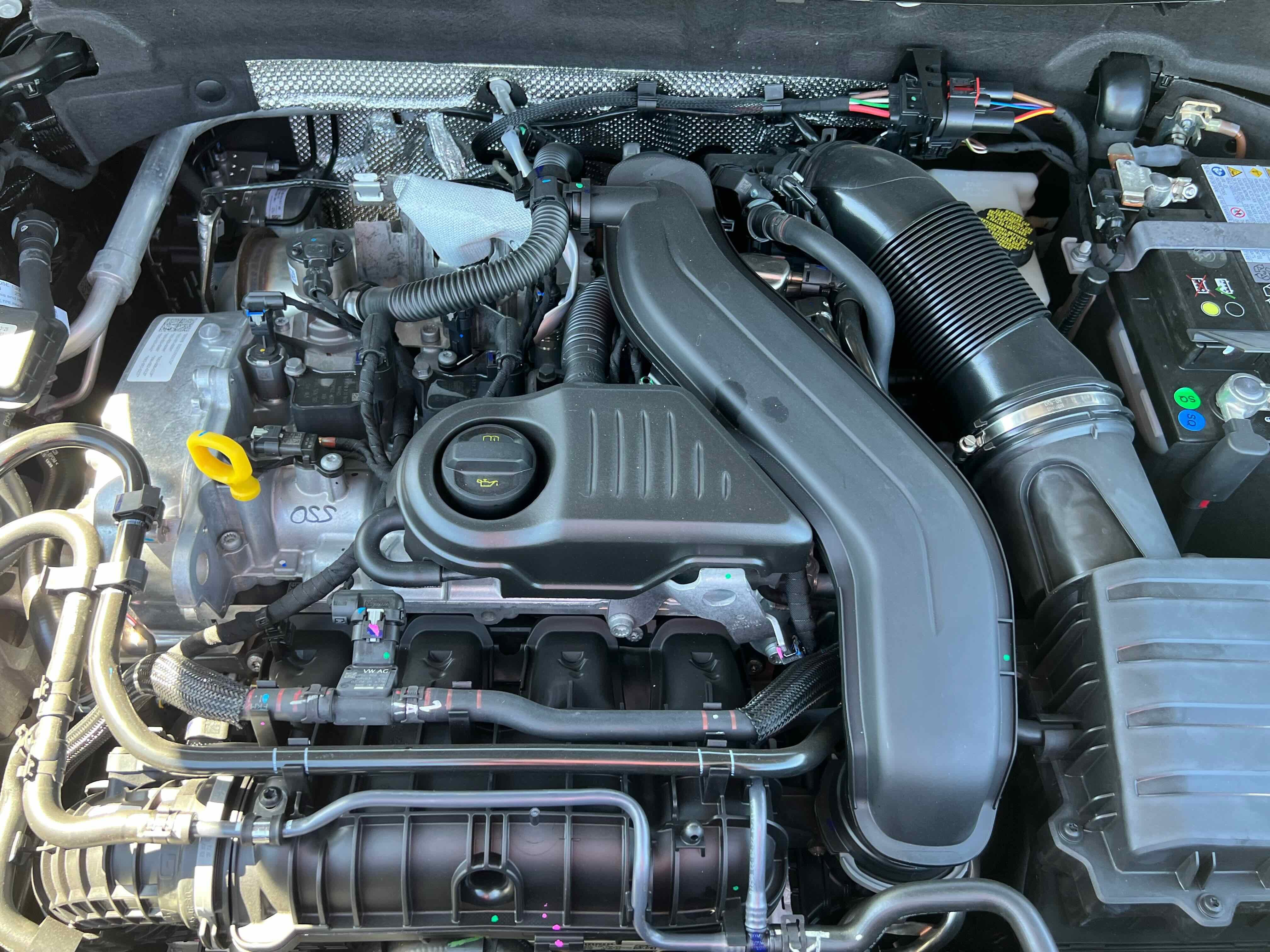 2025 Volkswagen Taos SE