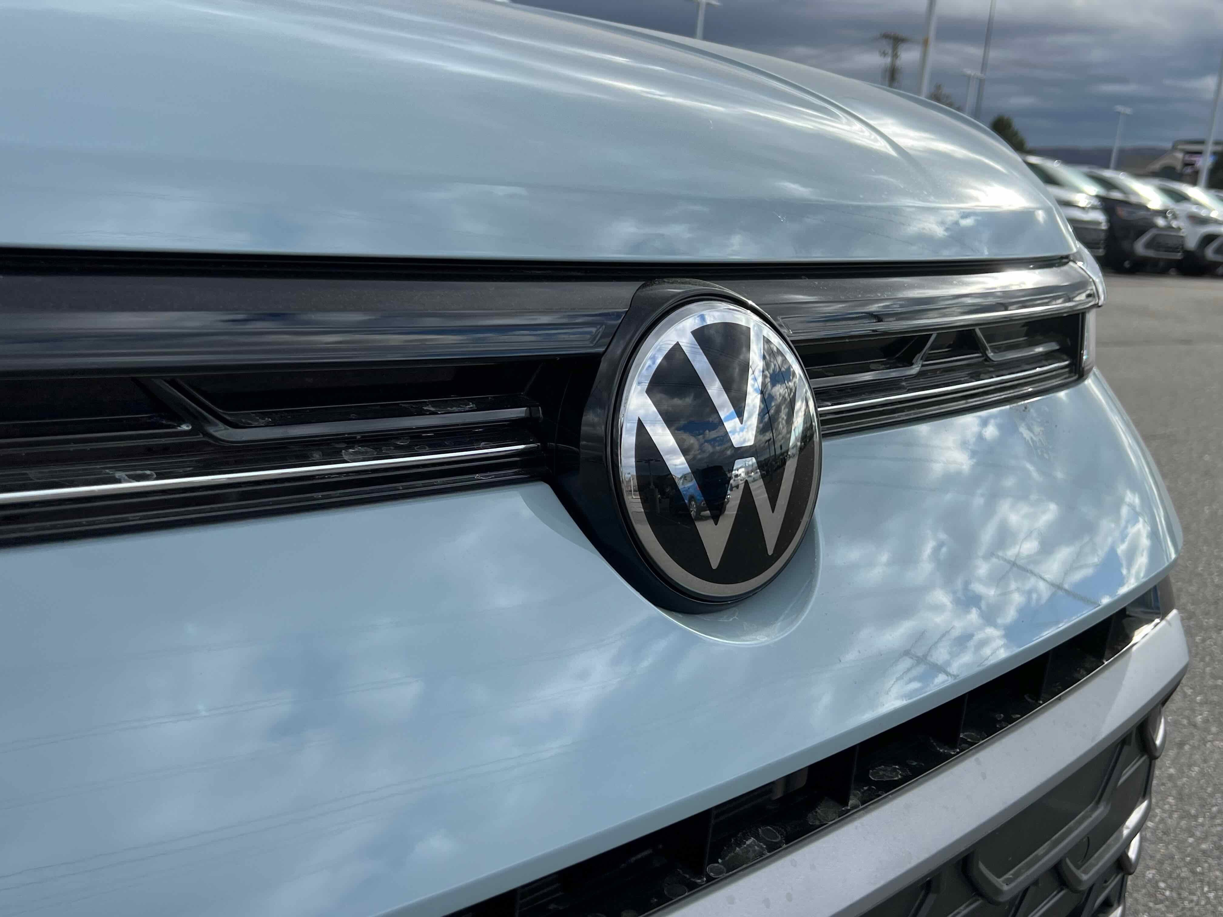 2026 Volkswagen Taos SE