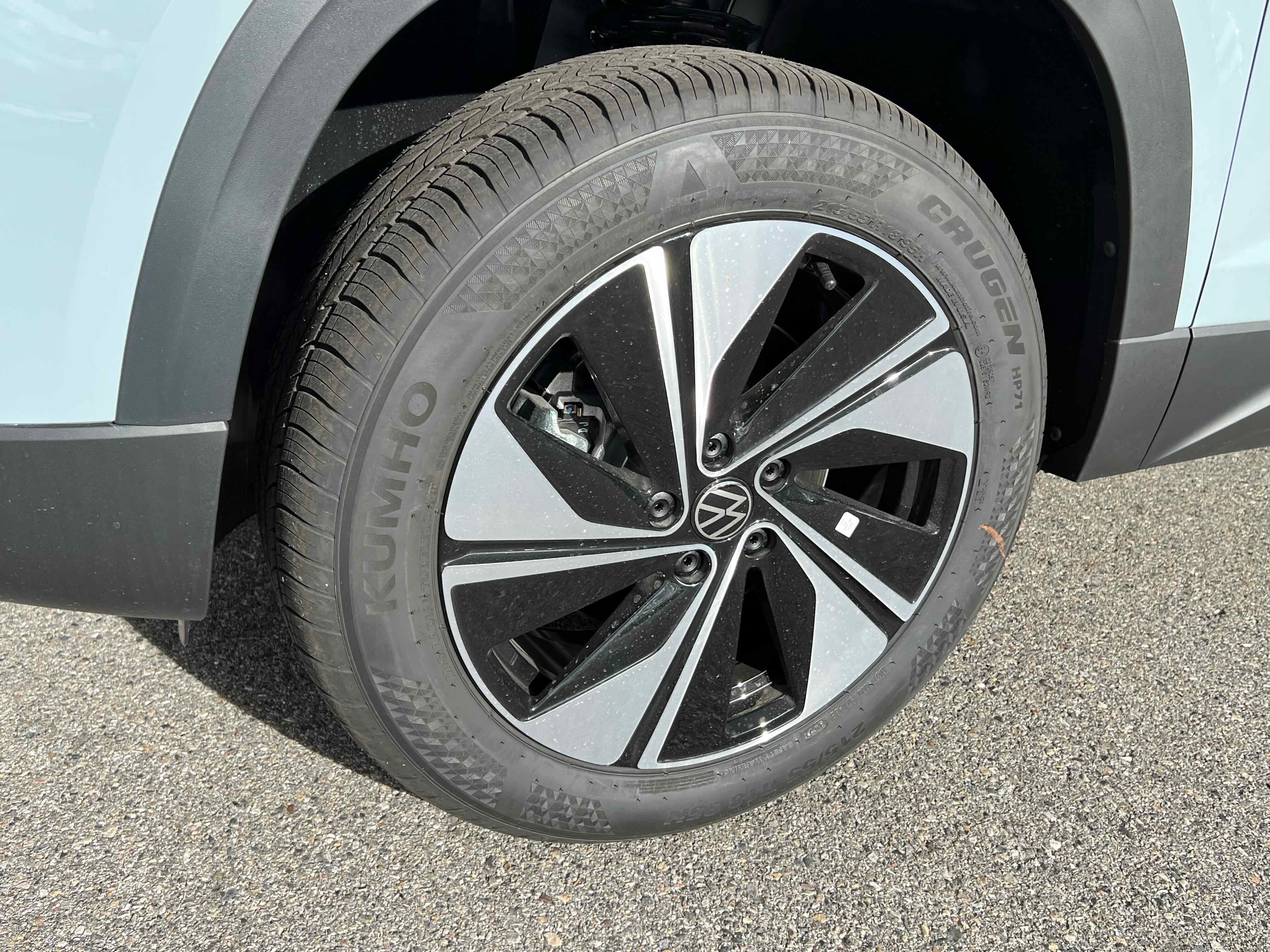 2026 Volkswagen Taos SE