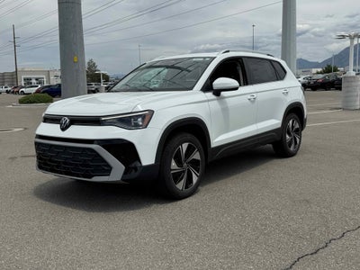 2025 Volkswagen Taos SE