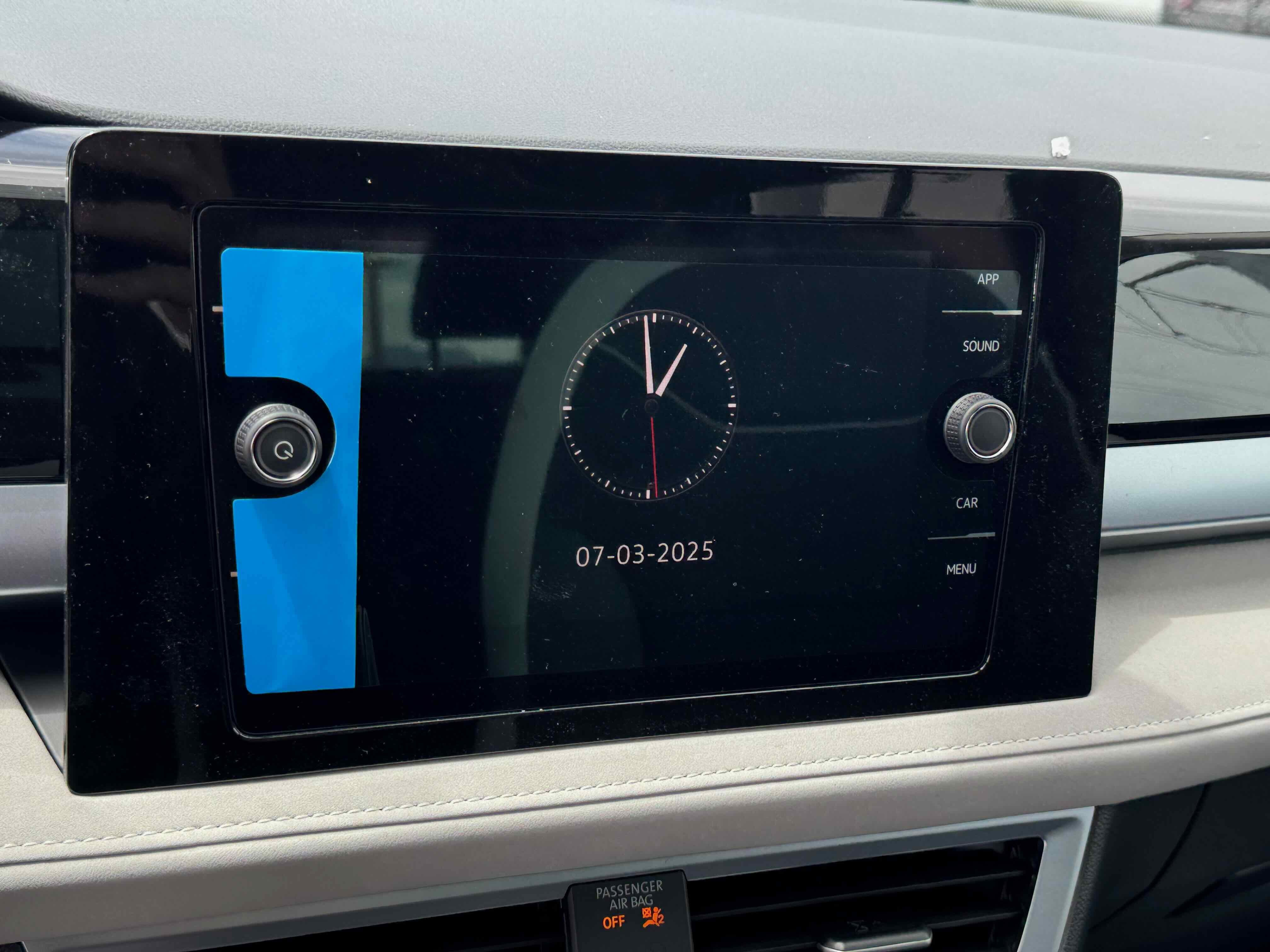 2025 Volkswagen Taos SE