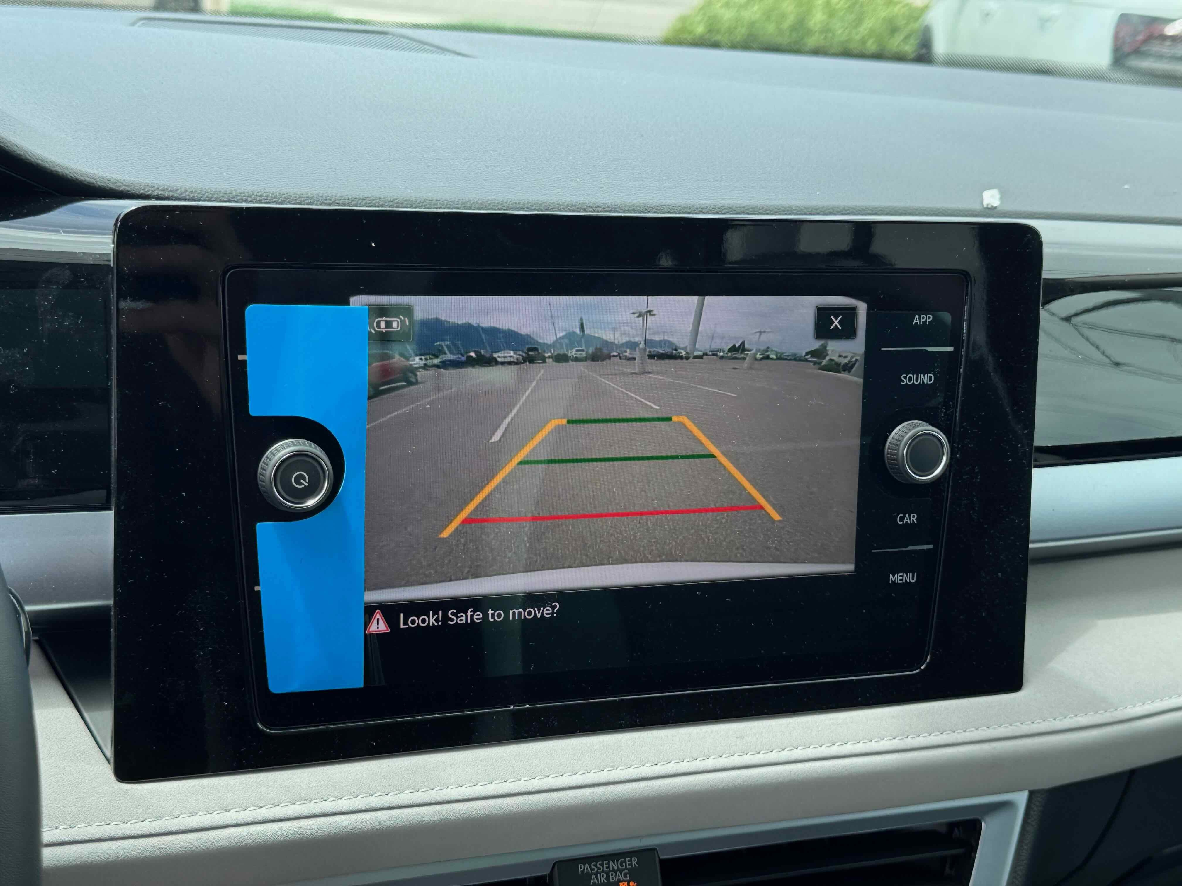 2025 Volkswagen Taos SE