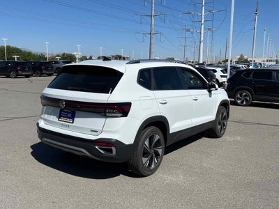 2025 Volkswagen Taos SE