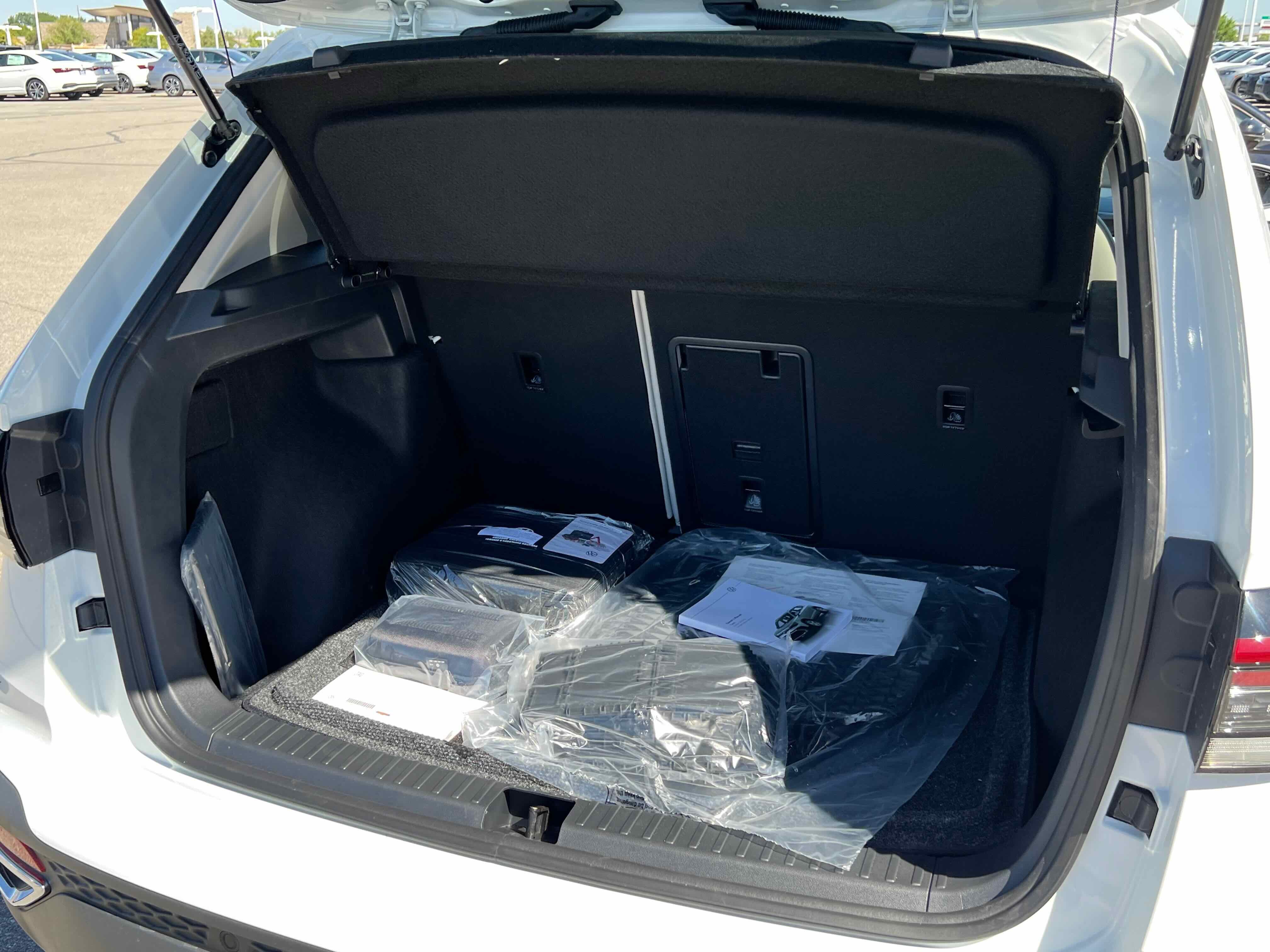 2025 Volkswagen Taos SE