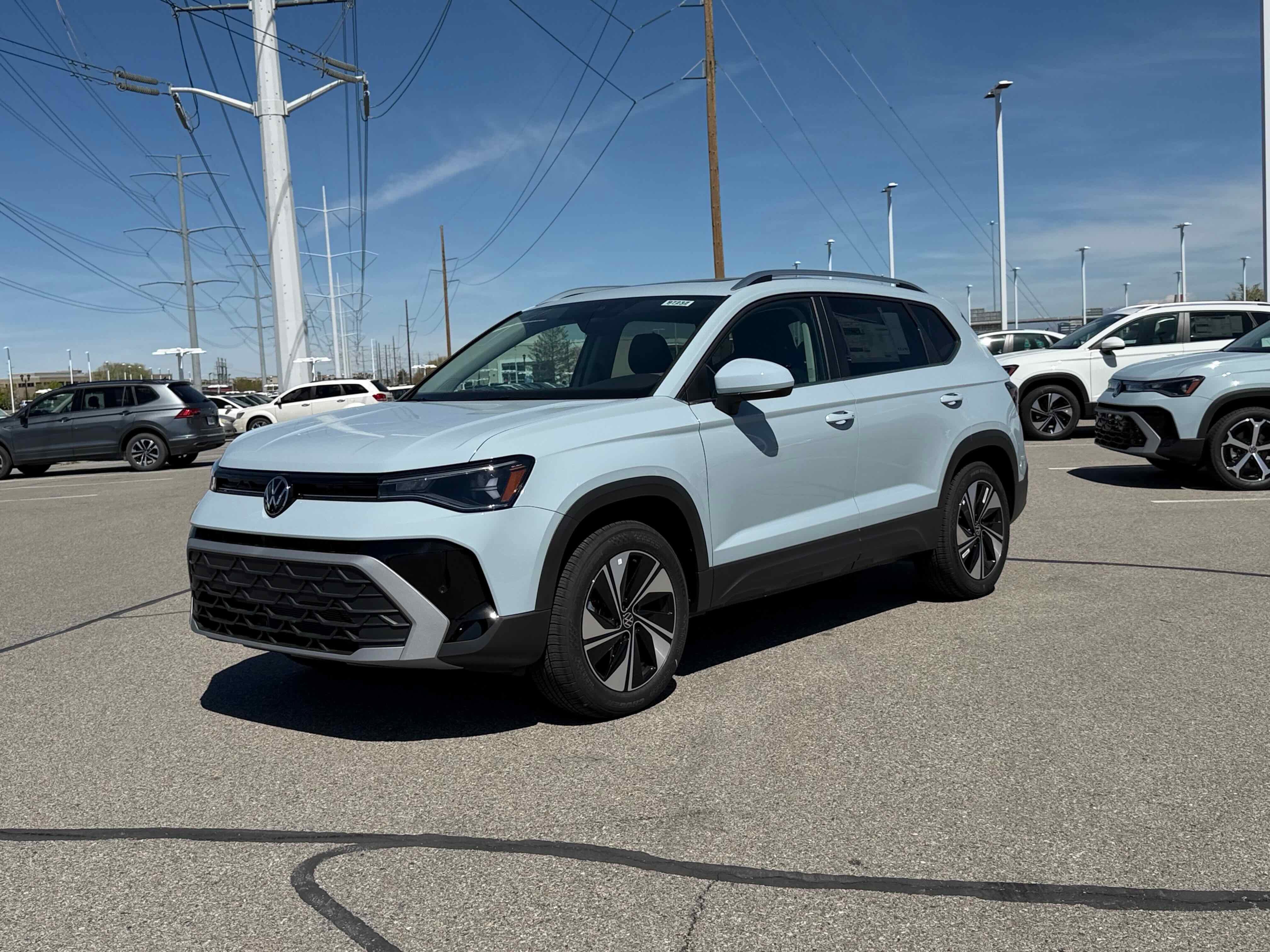 2026 Volkswagen Taos SE