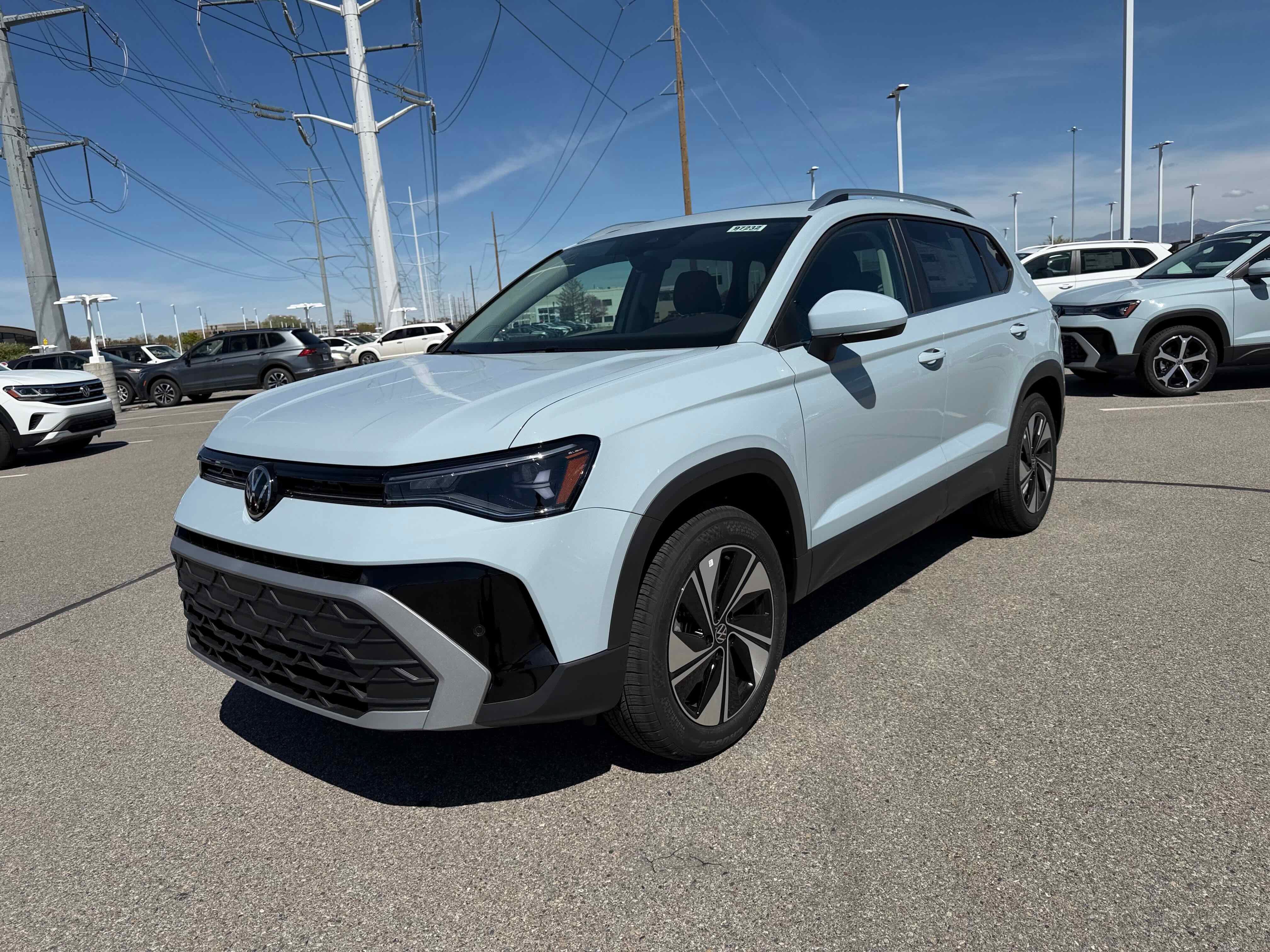 2026 Volkswagen Taos SE