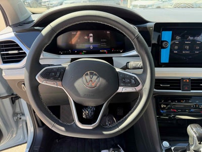 2026 Volkswagen Taos SE