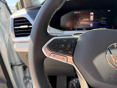 2026 Volkswagen Taos SE