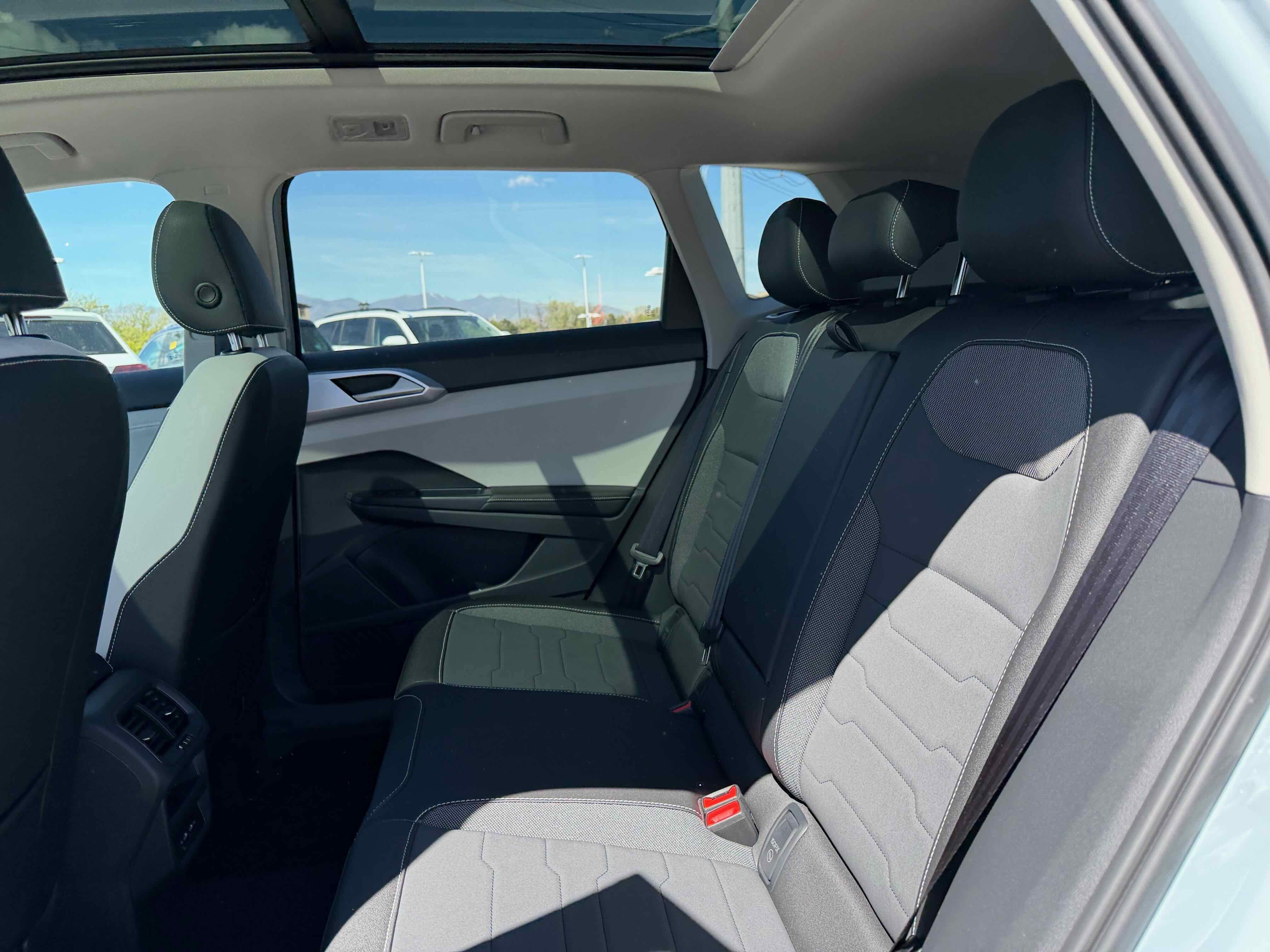 2026 Volkswagen Taos SE