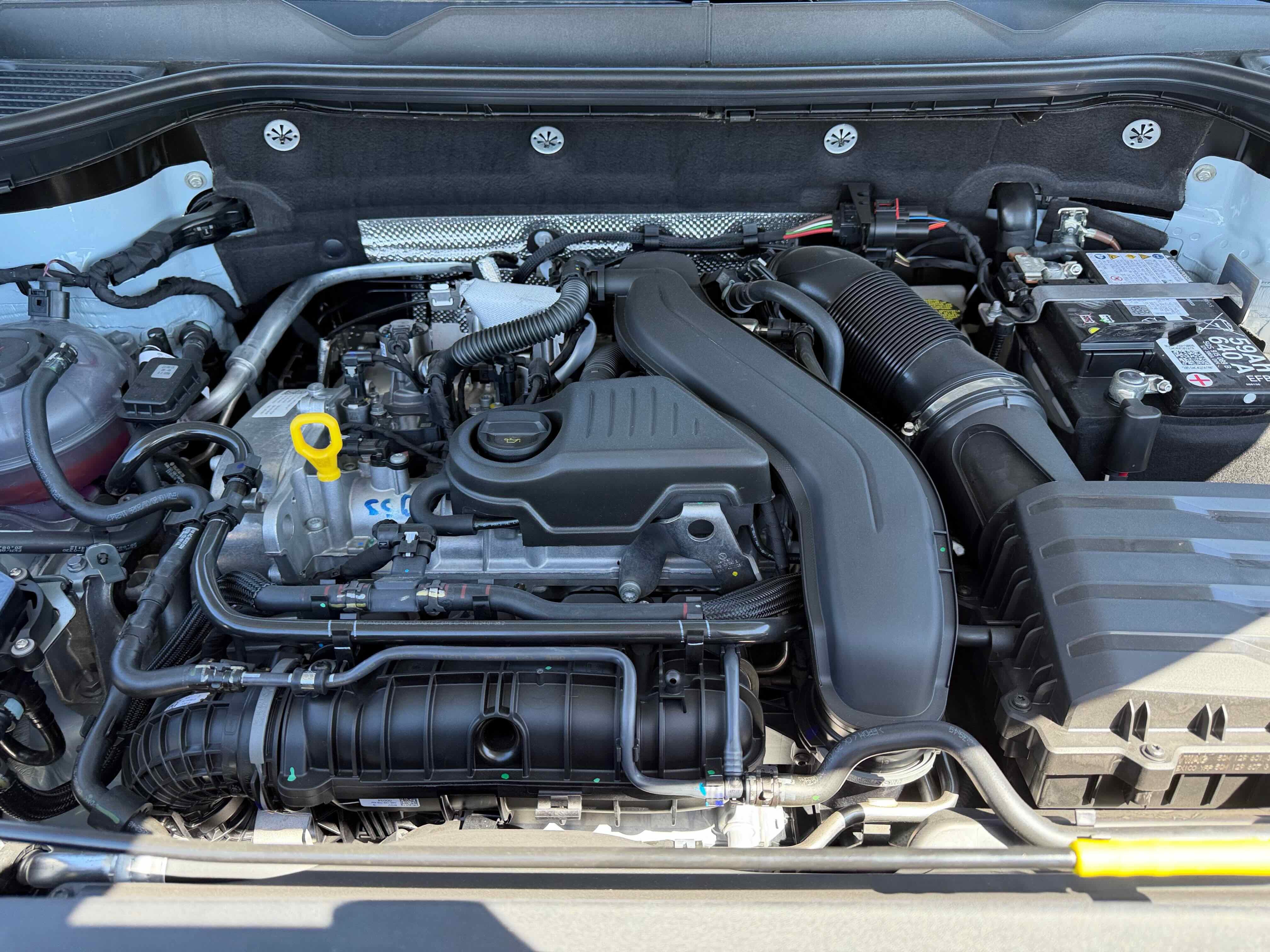 2026 Volkswagen Taos SE