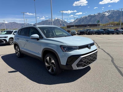 2026 Volkswagen Taos SE