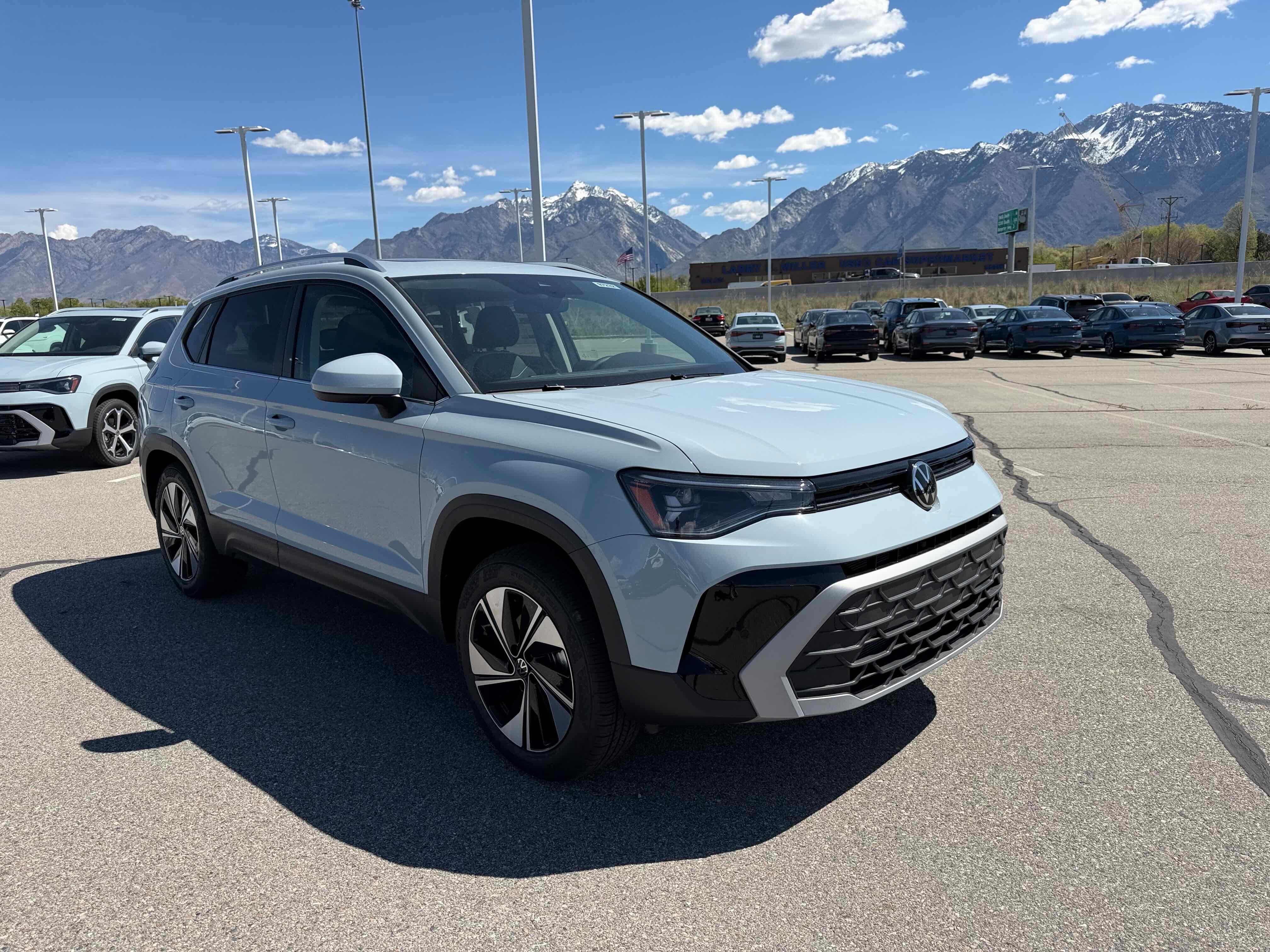 2026 Volkswagen Taos SE