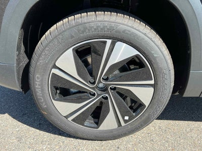 2025 Volkswagen Taos SE