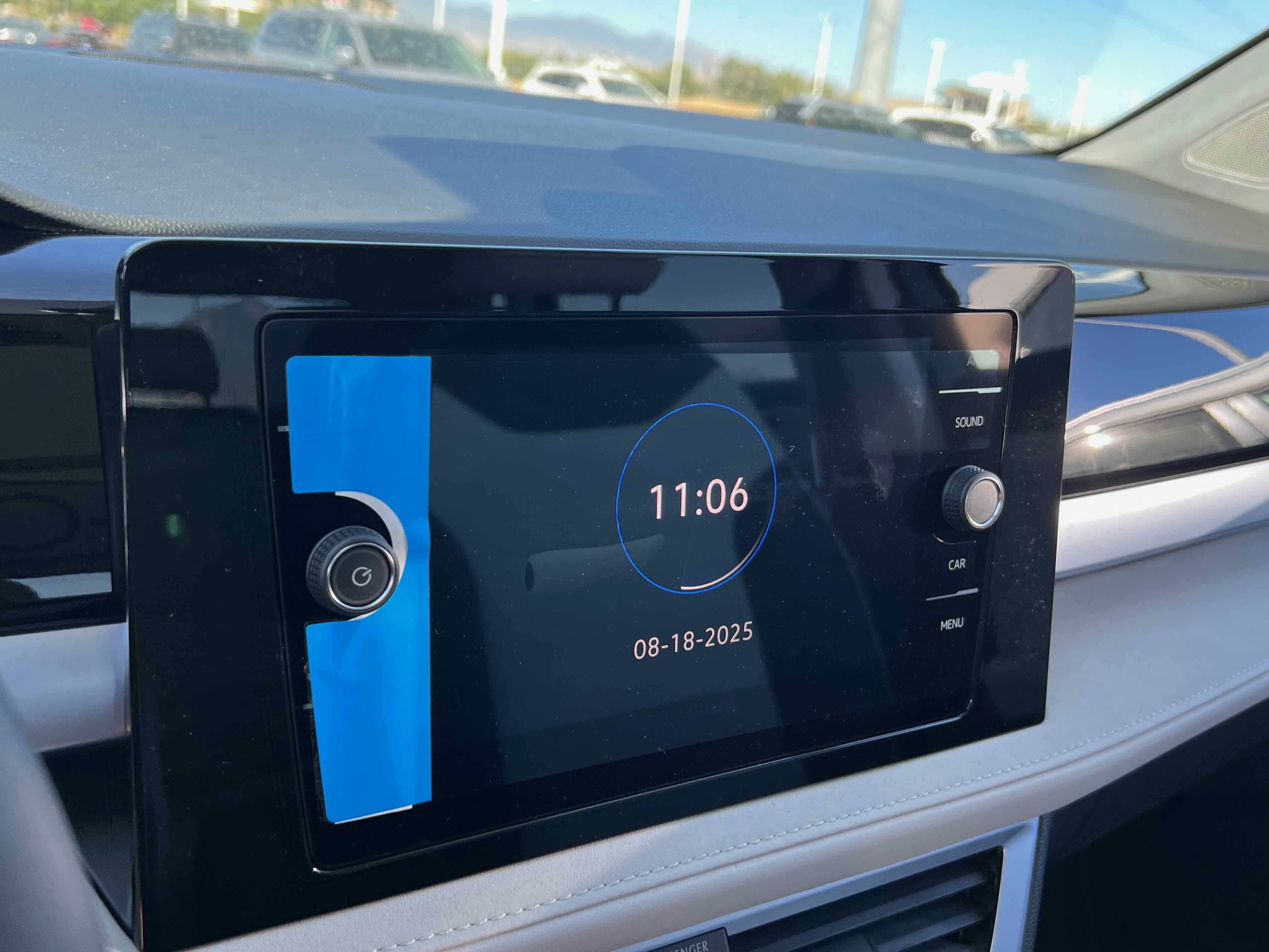 2025 Volkswagen Taos SE