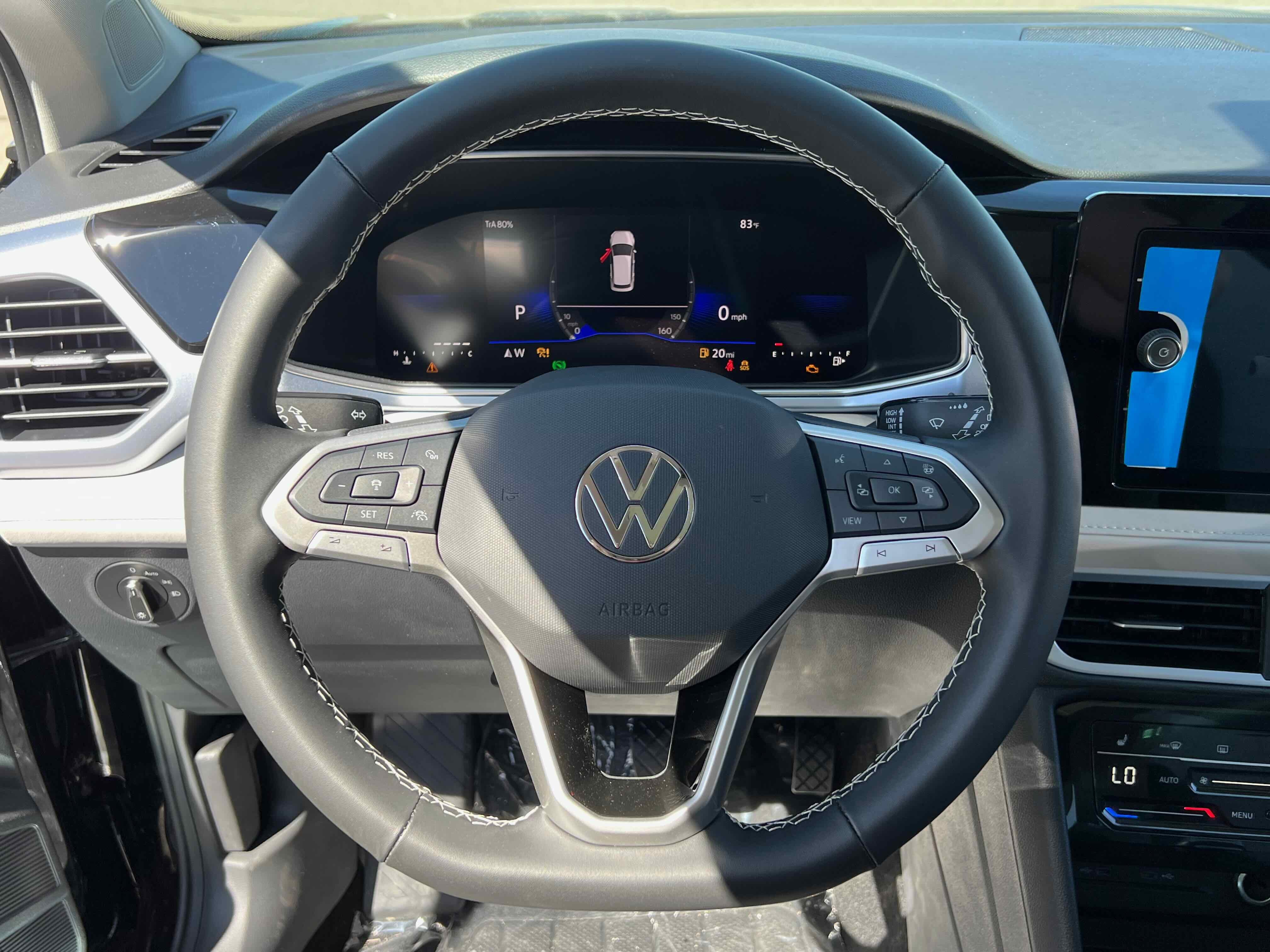 2025 Volkswagen Taos SE